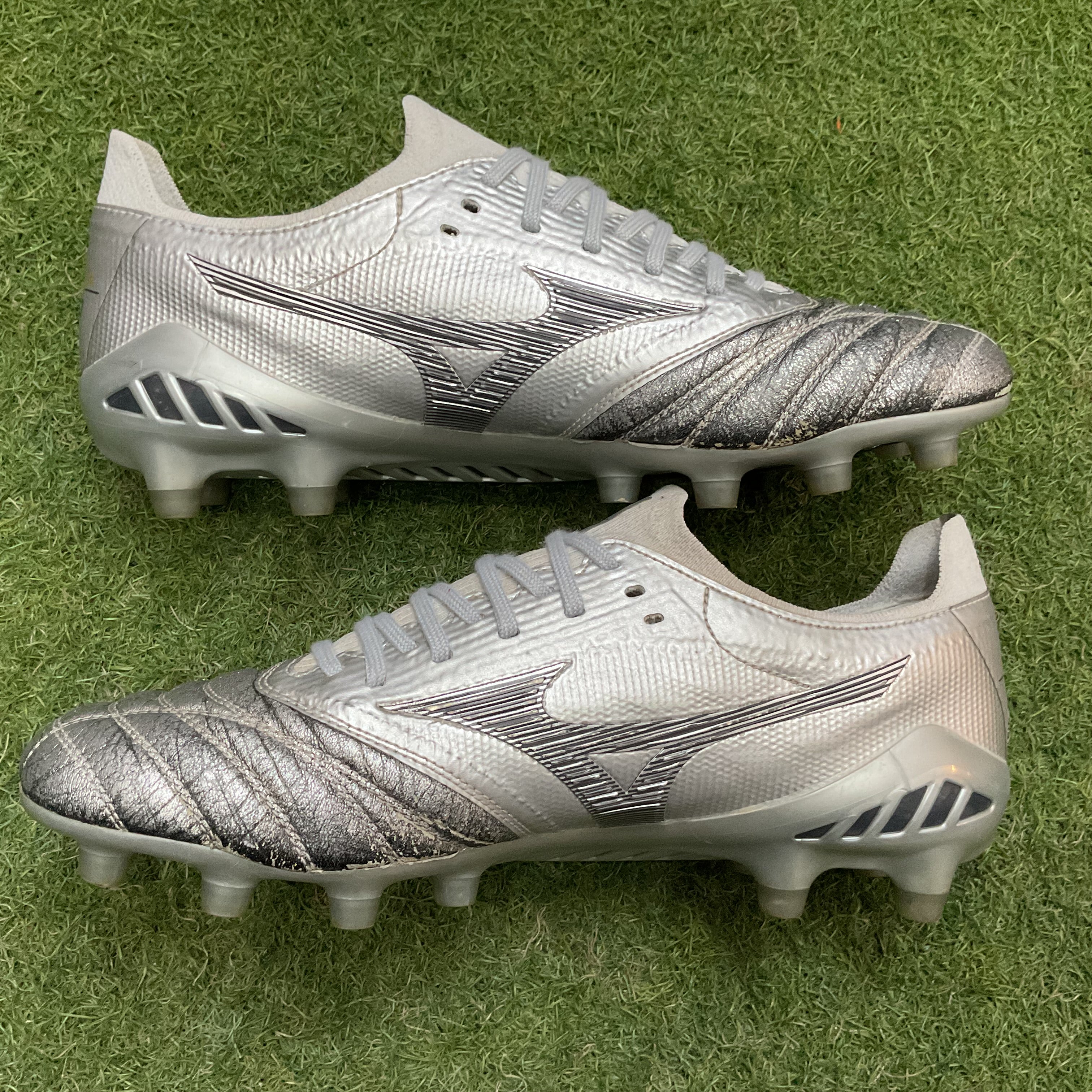 未使用品　MORELIA NEO スパイク 26.0 cm Used Goods中古スパイク Morelia Neo 3 β Japan – 俺の足