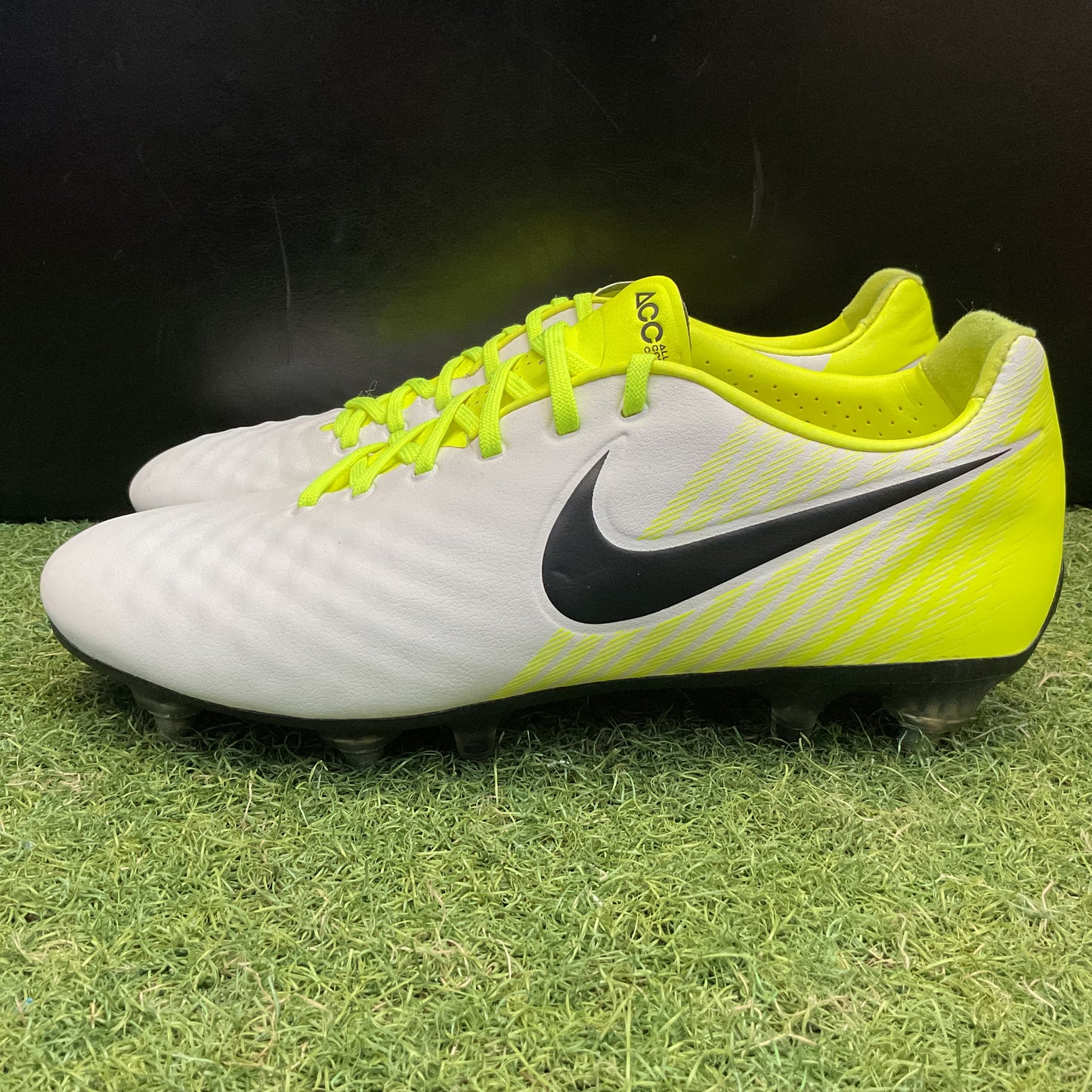 25.5 cm Used Goods 中古スパイク Magista Opus SG ANTI CLOG