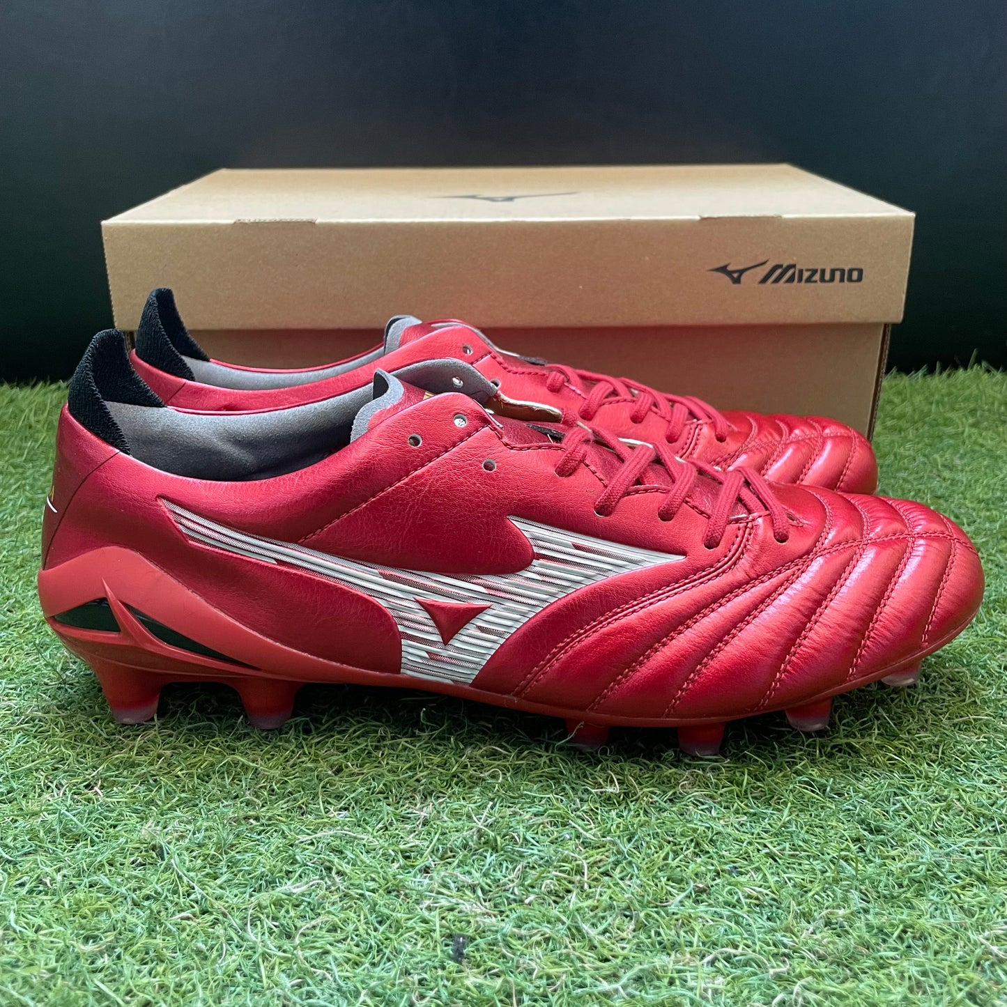 日本未発売 モレリアネオ4 エリート  P1GA253260 Morelia Neo4 elite