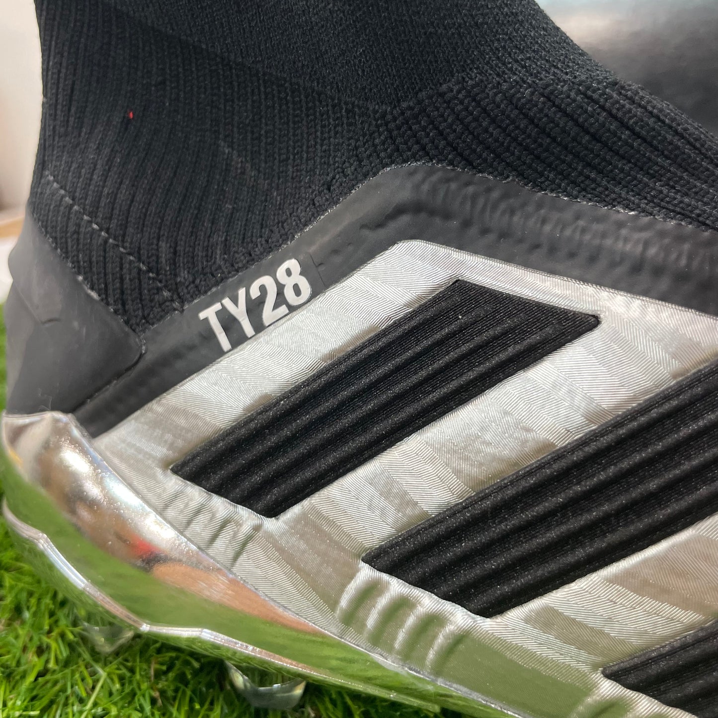 プレデター19+ FG F35611