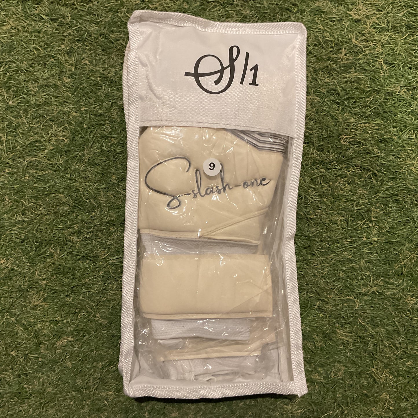 White×Black S/1 エススラッシュワン