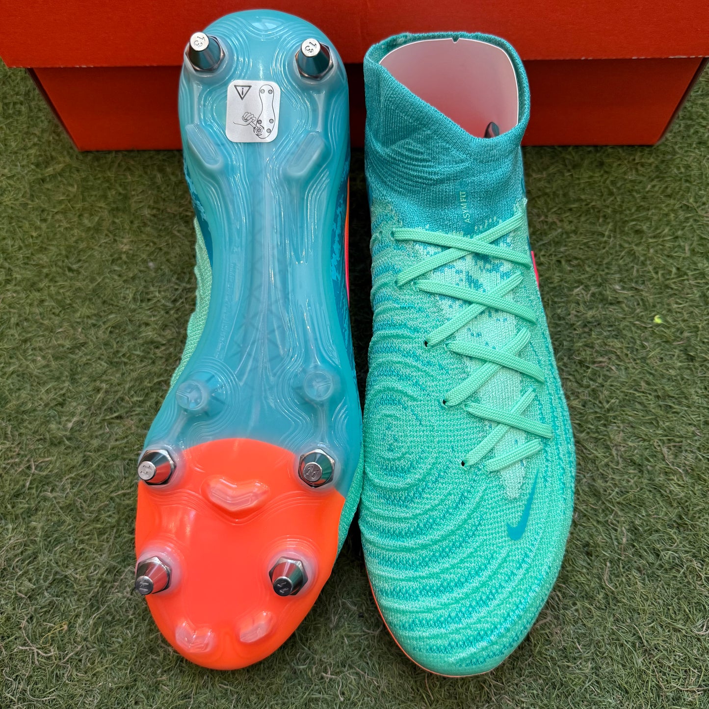 日本未発売 ファントムルナ 2 ELITE LV8 SG-PRO P FZ4950 300