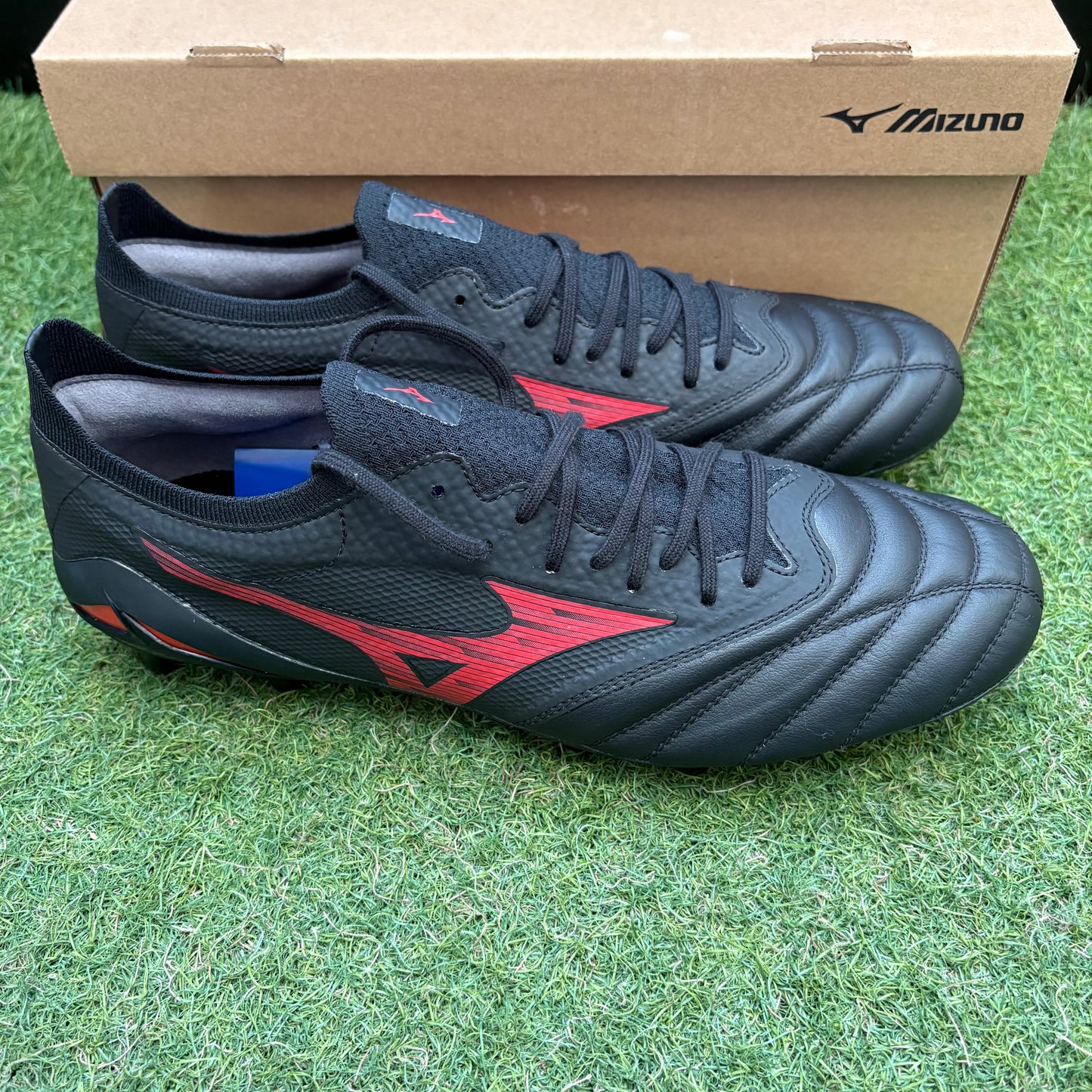 日本未発売 モレリアネオ4 β Elite P1GA254200 morelia neo 4