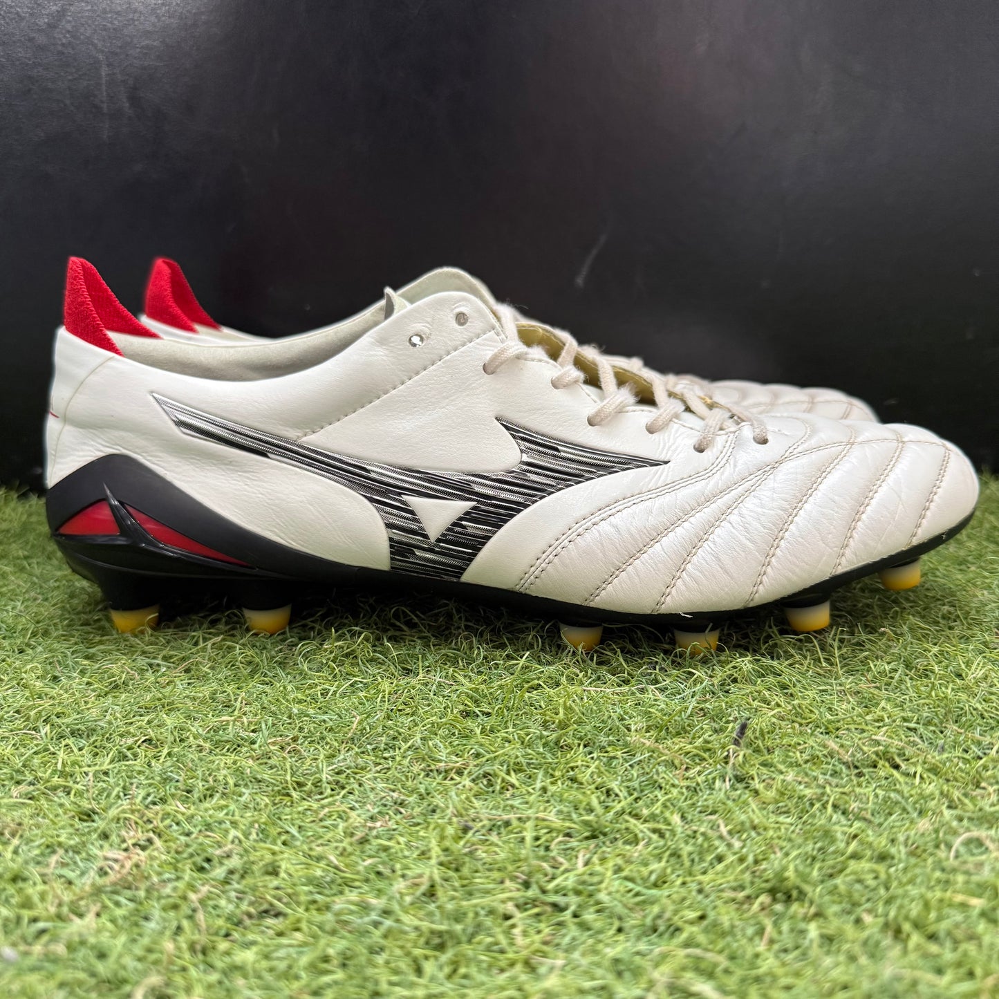 28.0 Used Goods中古スパイク Morelia Neo 4 Japan