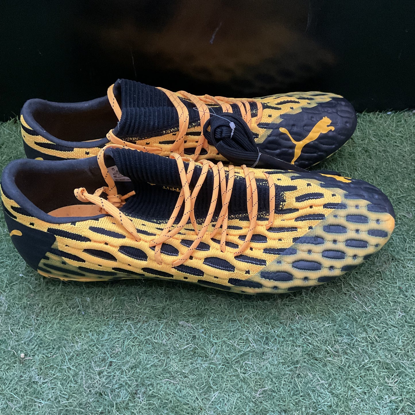 【箱無し】Future 5.1 Netfit low FG/AG 30.0 cm 105791 02