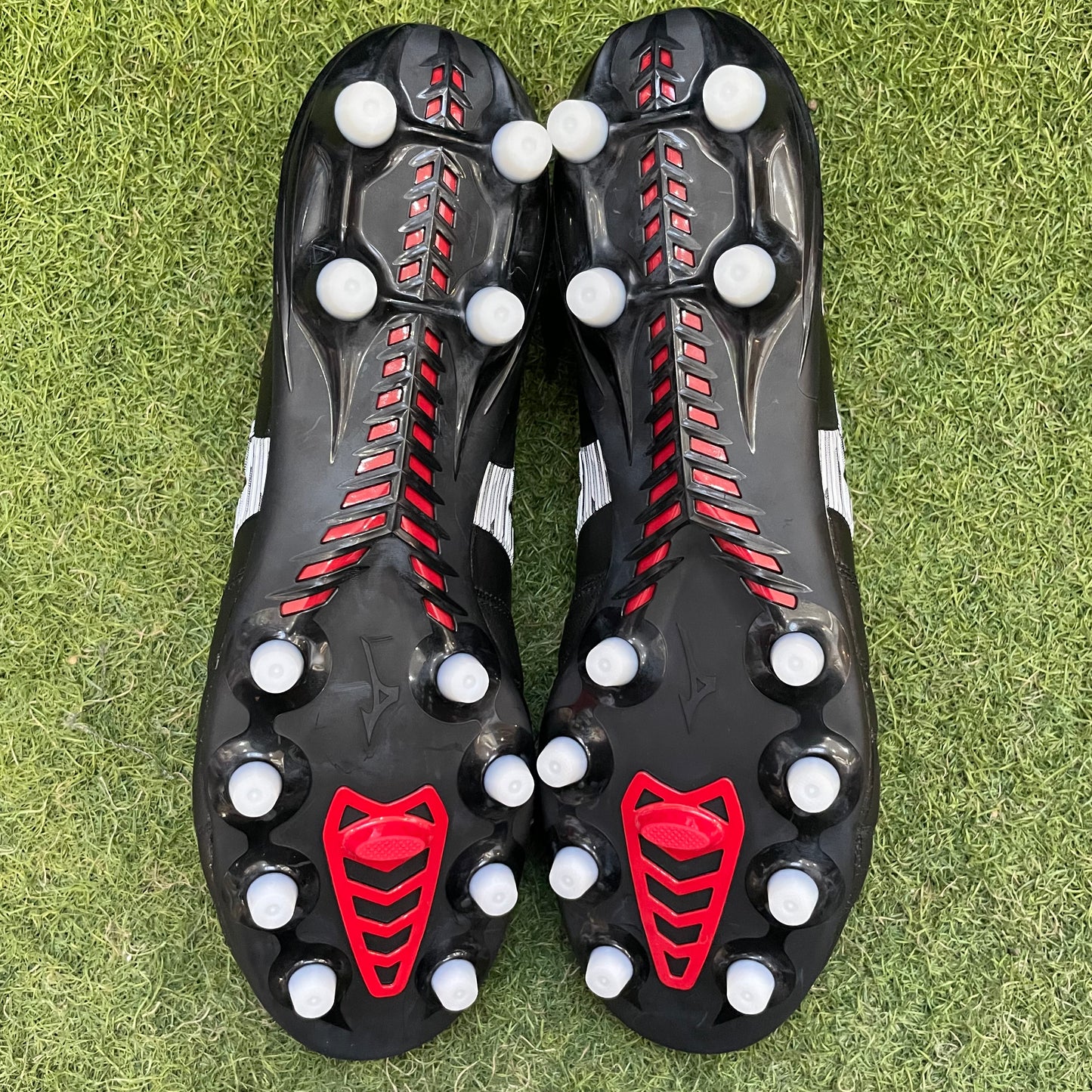 【箱無し】MORELIA NEO4 JAPAN 28.5cm P1GA233001