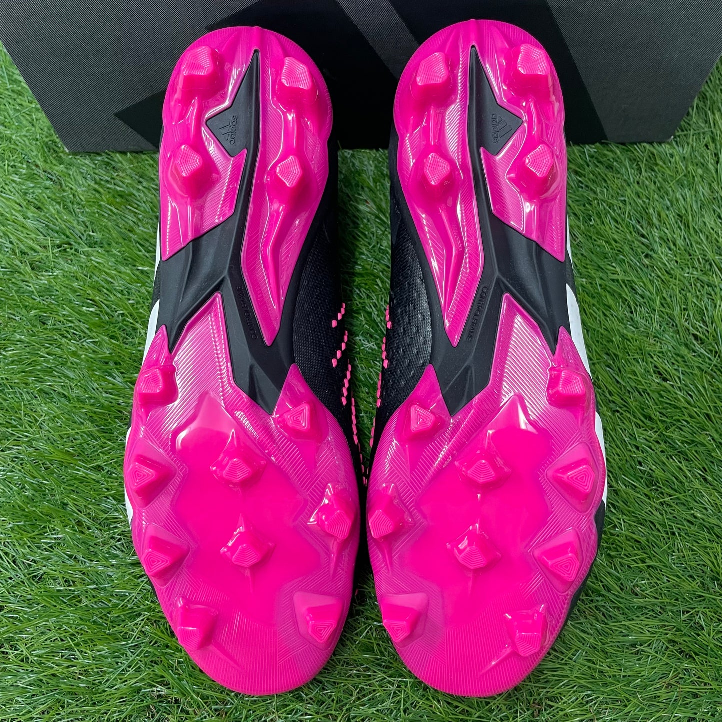 Predator Accuracy.1 L HG/AG ローカットプレデター アキュラシー HQ0956