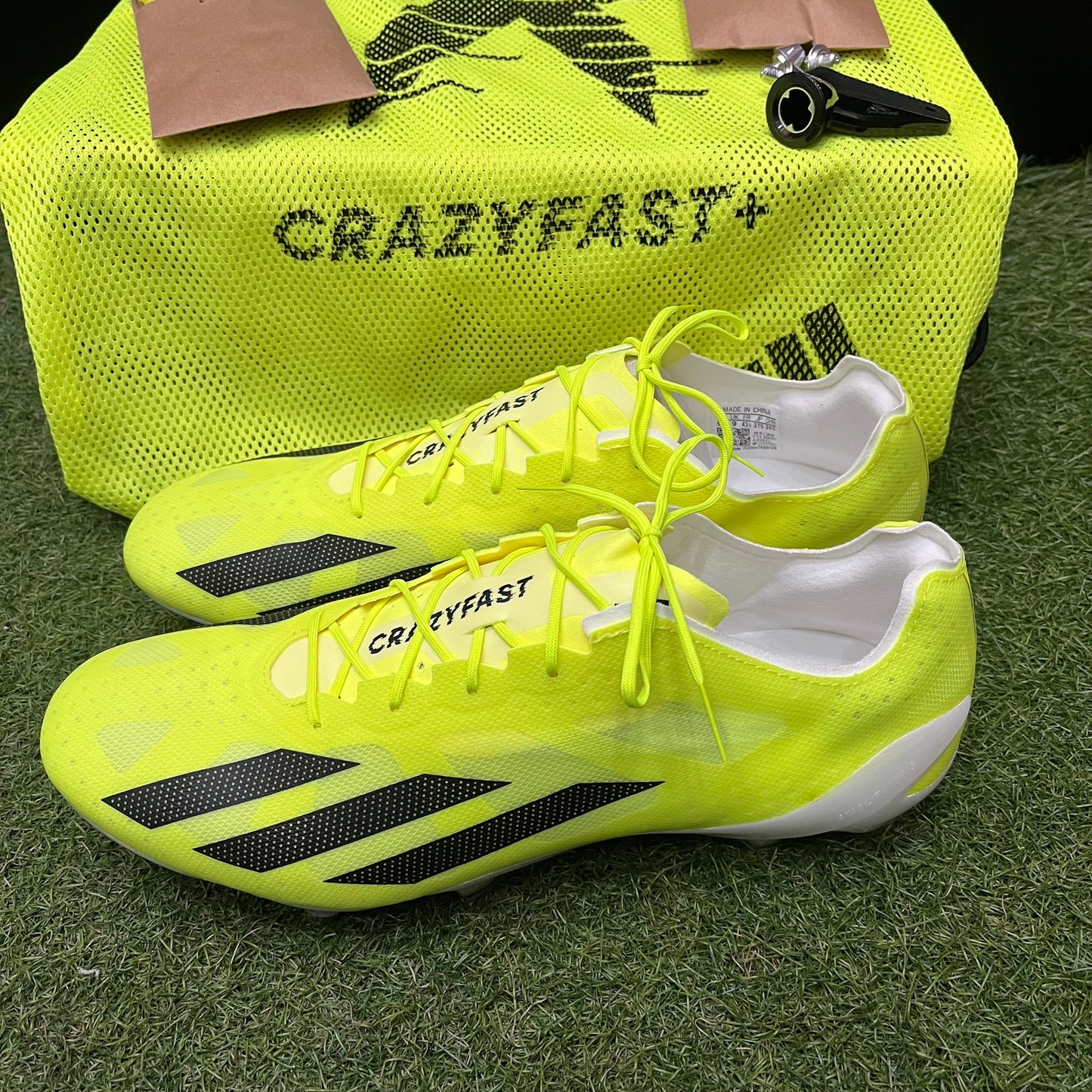 X CRAZYFAST+ SG 天然芝 アディダス IF0645 CRAZYFAST