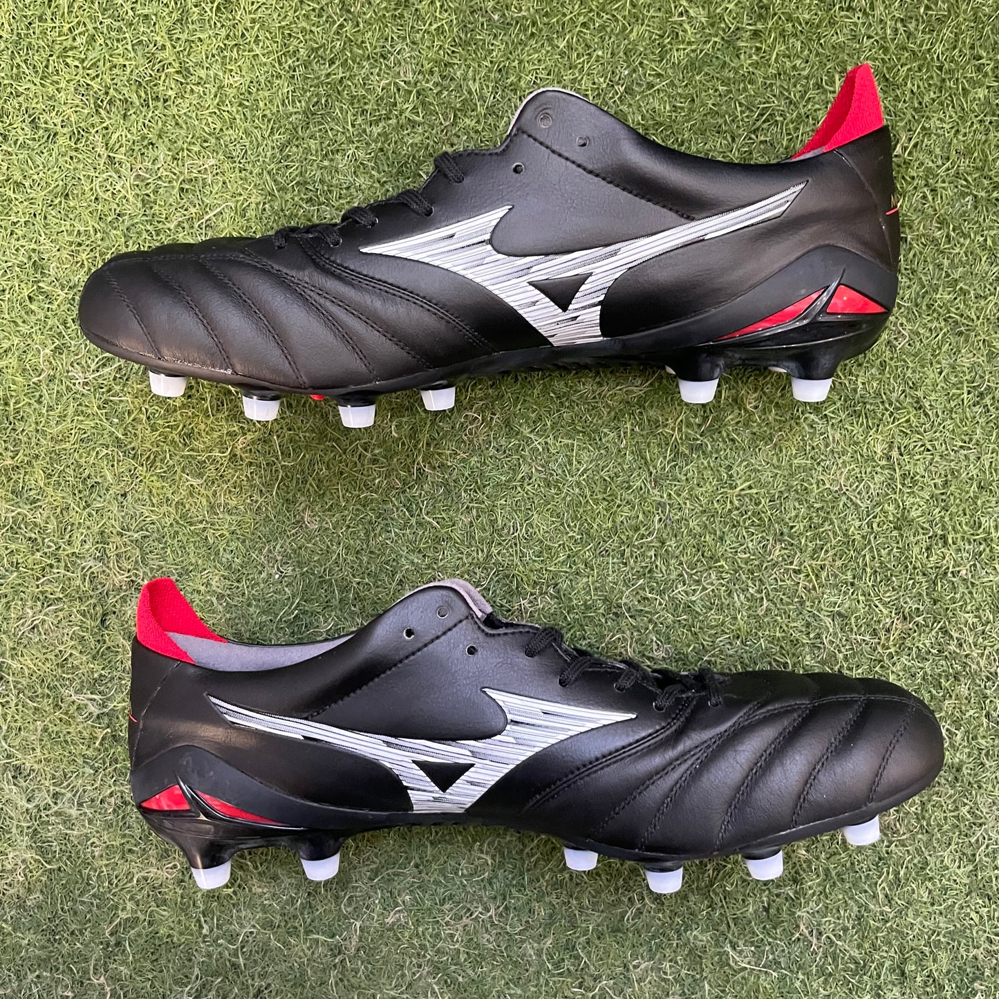 【箱無し】MORELIA NEO4 JAPAN 28.5cm P1GA233001