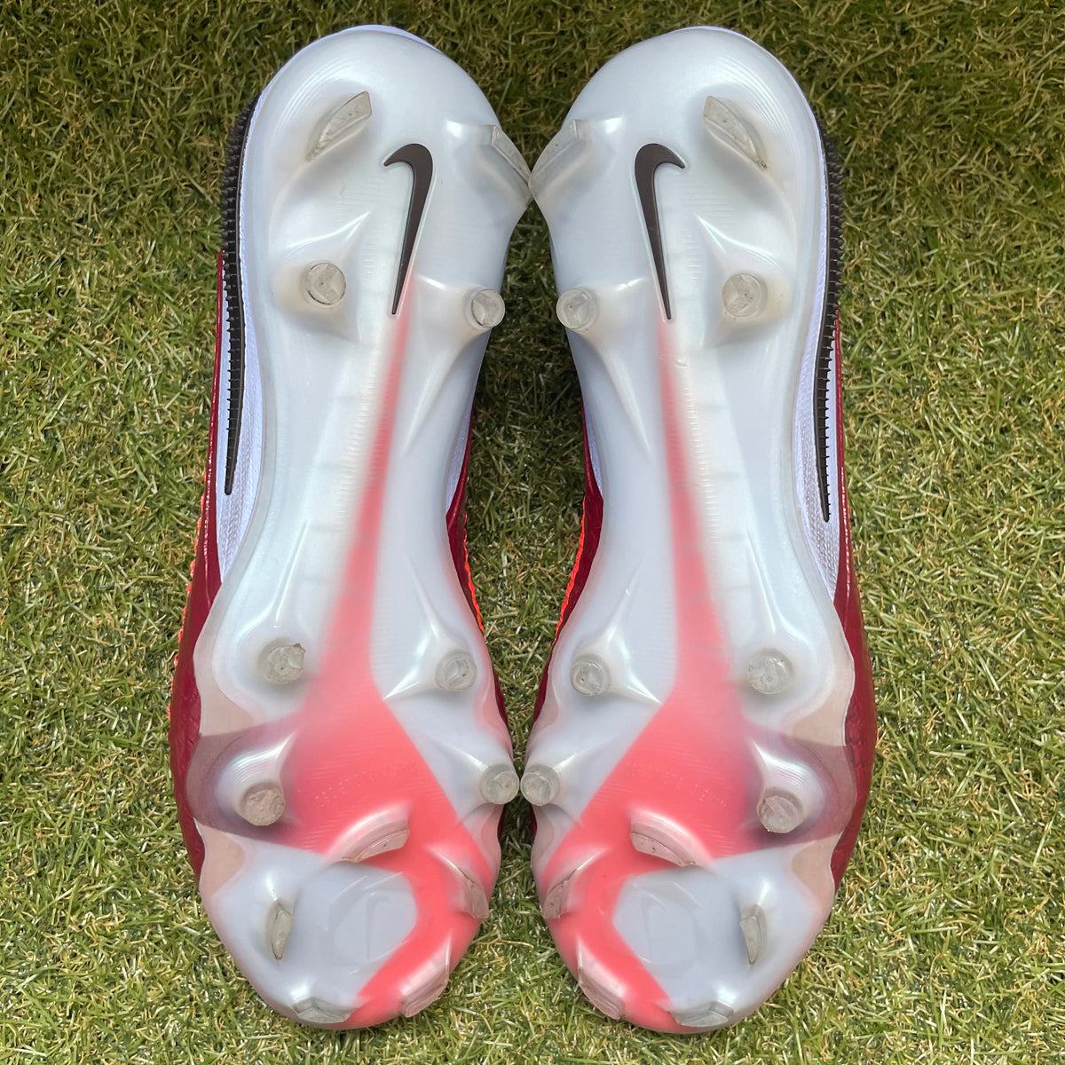 26.0 cm Used Goods中古スパイクPhantom 6 Low Elite FG