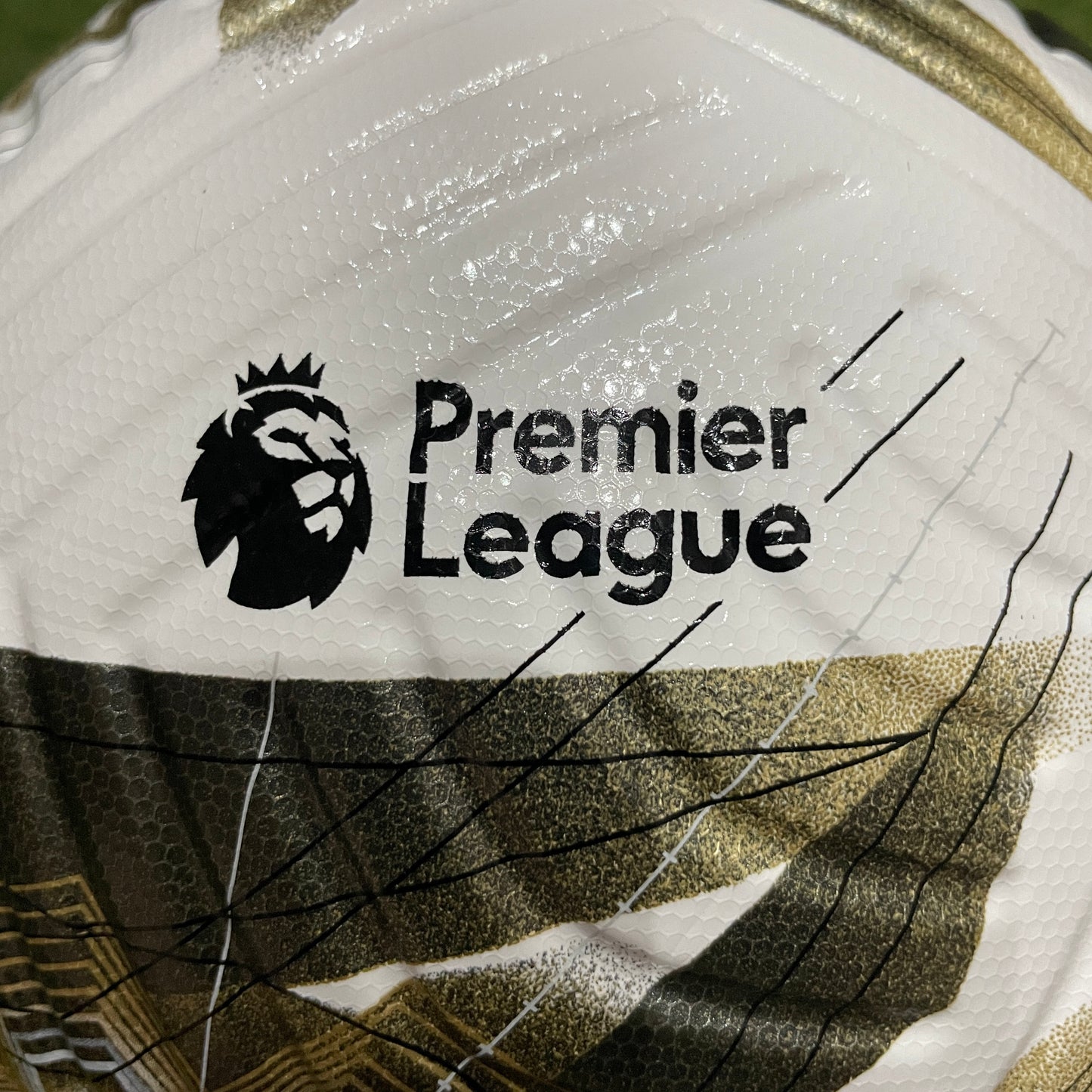 【日本未発売】Premier League Club Elite FQ4967 106 5号球