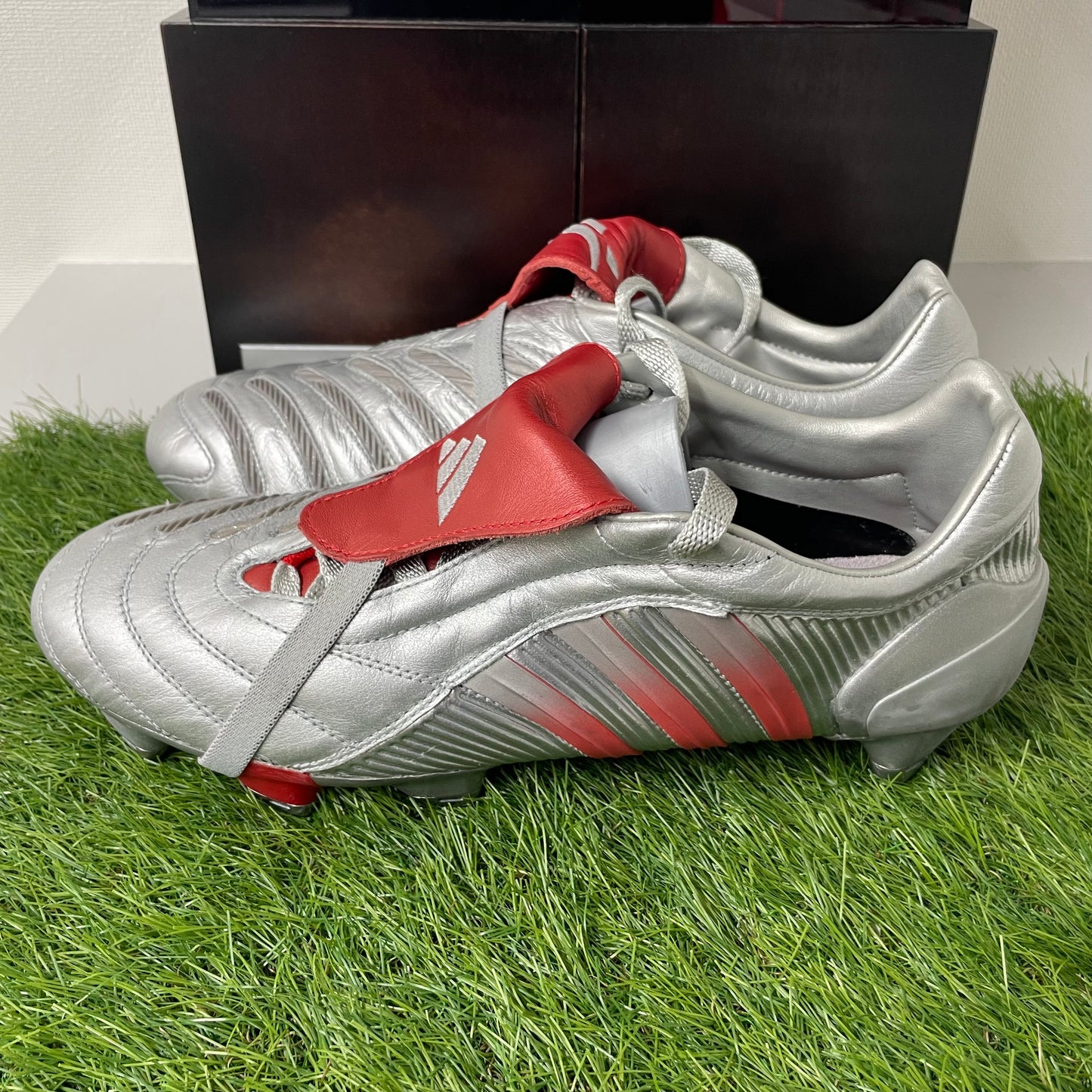 PREDATOR SG DAVID BECKHAM ベッカムモデル　320/723