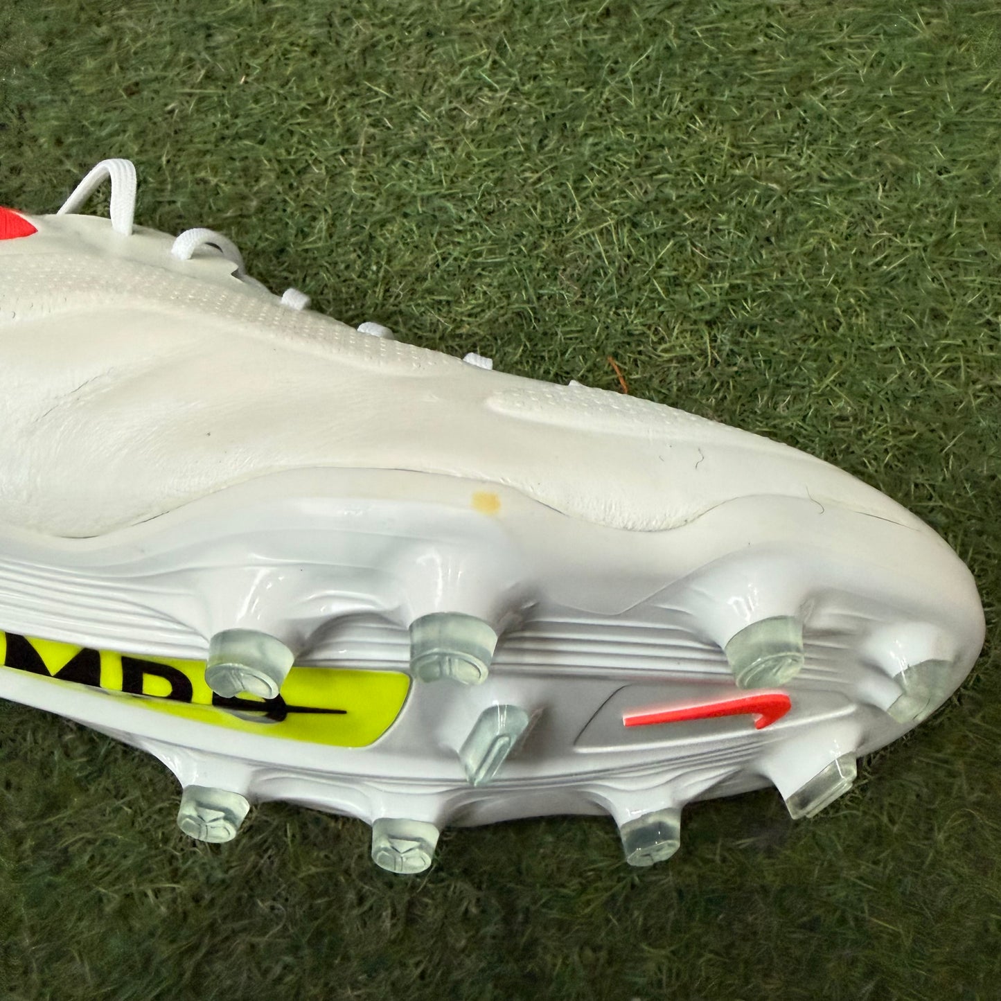 【訳あり未使用品】29.0 Used Goods中古スパイク Tiempo Legend 9 FG