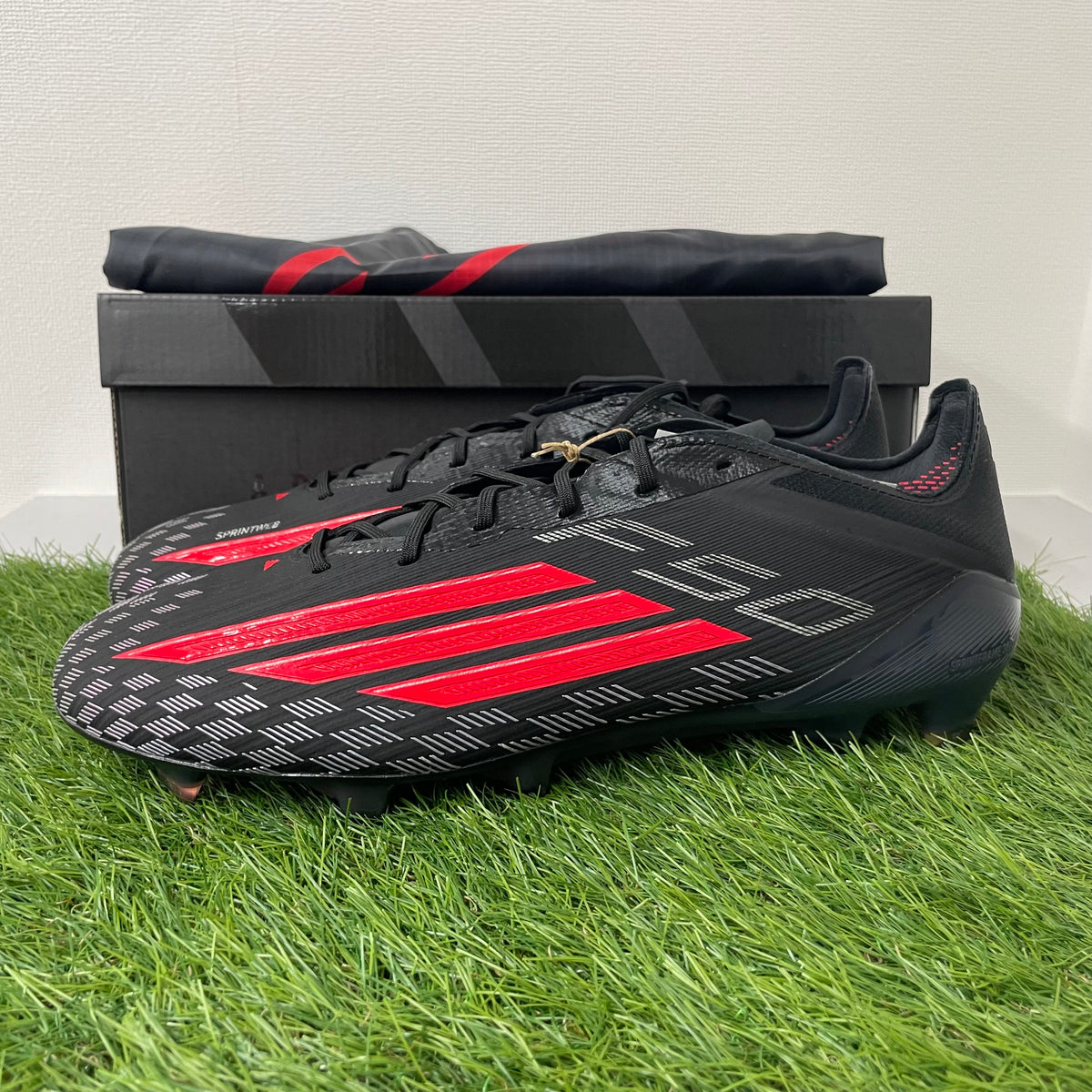 F50 ELITE FG JS4157