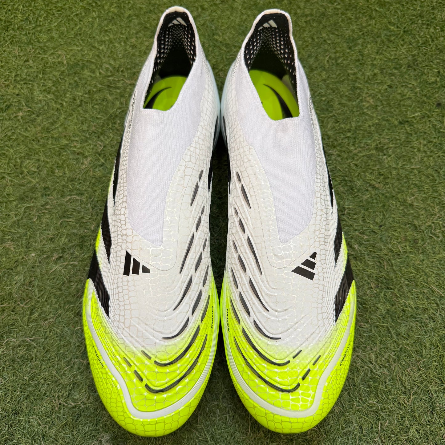 PREDATOR ELITE LL SG プレデター レースレス JI1064