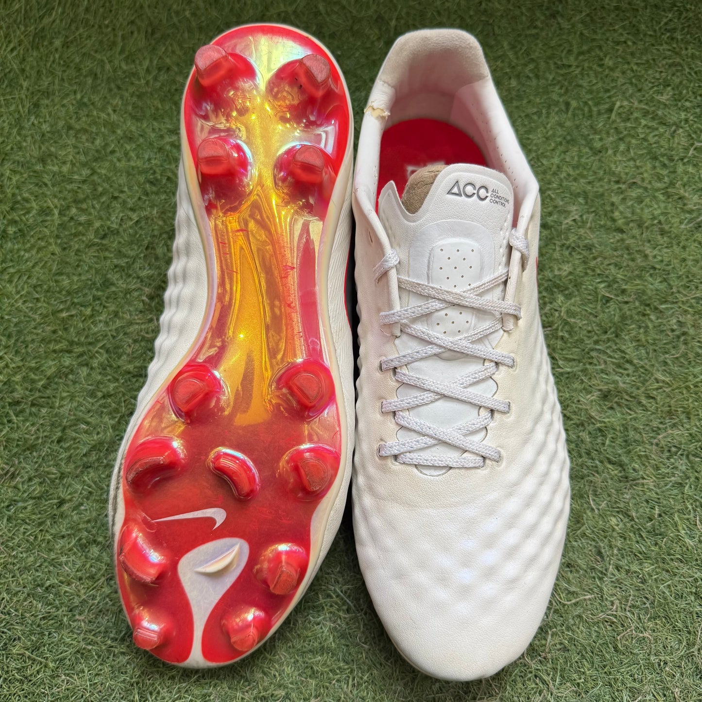 26.0 Used Goods中古スパイクMagista Opus 2 FG