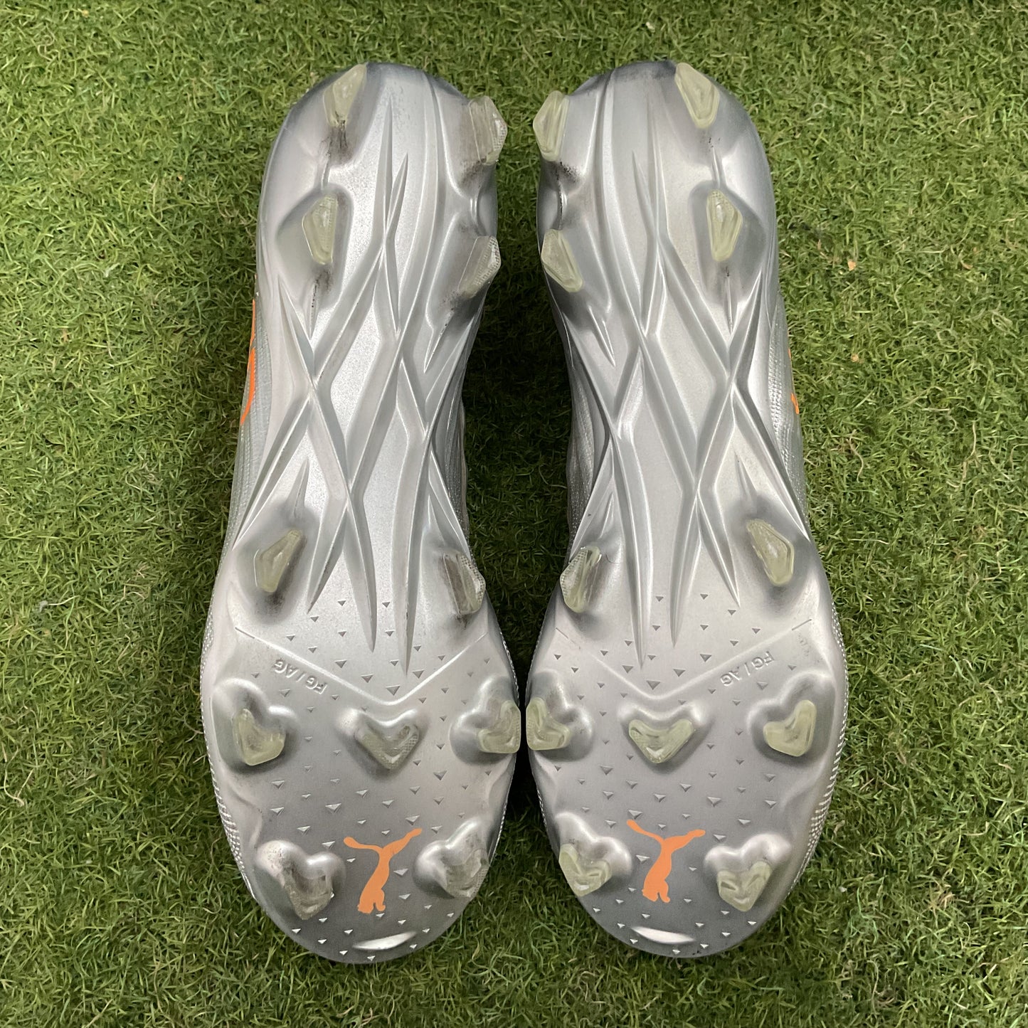 24.0 cm Used Goods 中古スパイク ULTRA 1.3 FG/AG