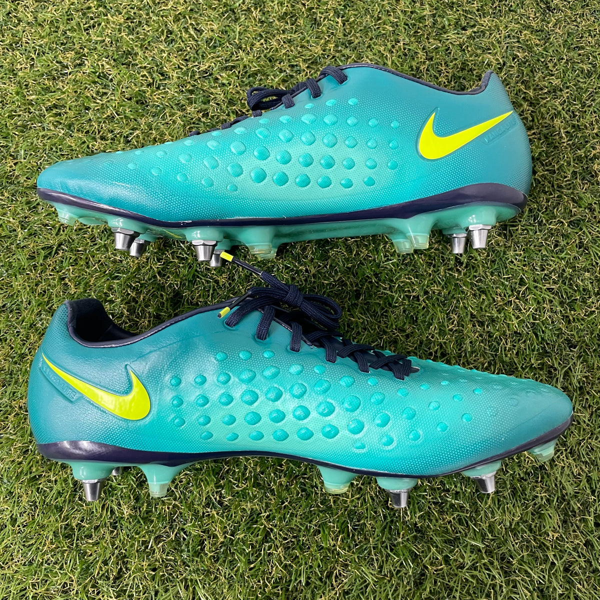 29.0 cm Used Goods 中古スパイク Magista Opus 2 SG-PRO