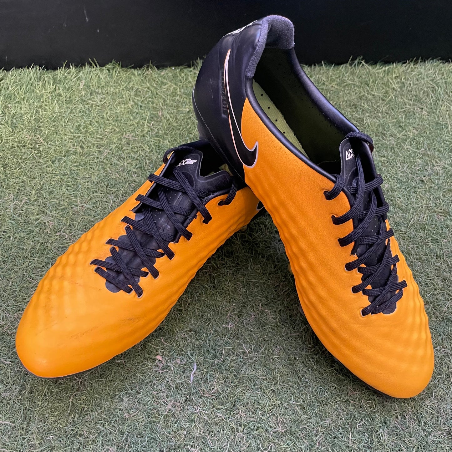 28.5 cm Used Goods 中古スパイク Magista Opus 2 SG ANTI CLOG