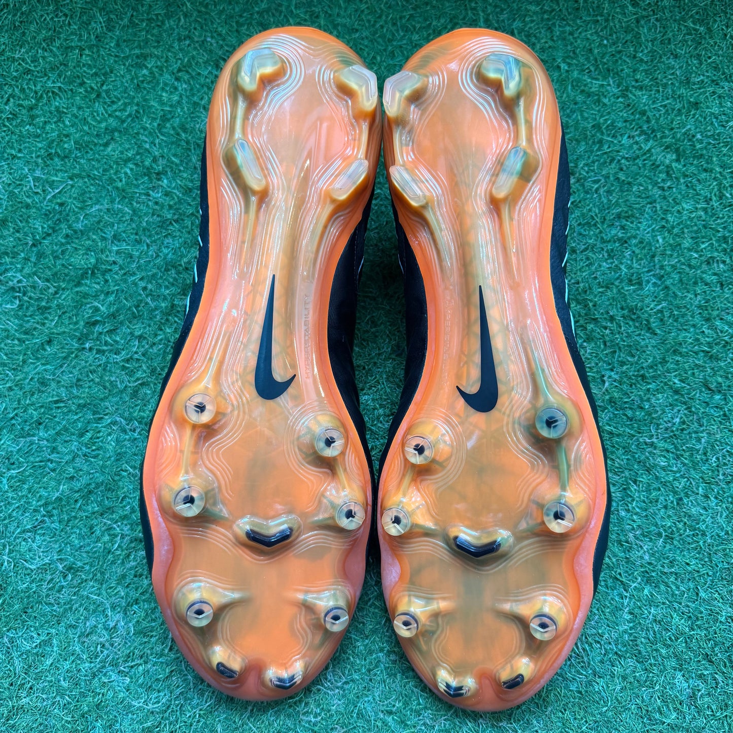 【箱無し】Tiempo Legend 7 FG 31.0cm AH7238 081