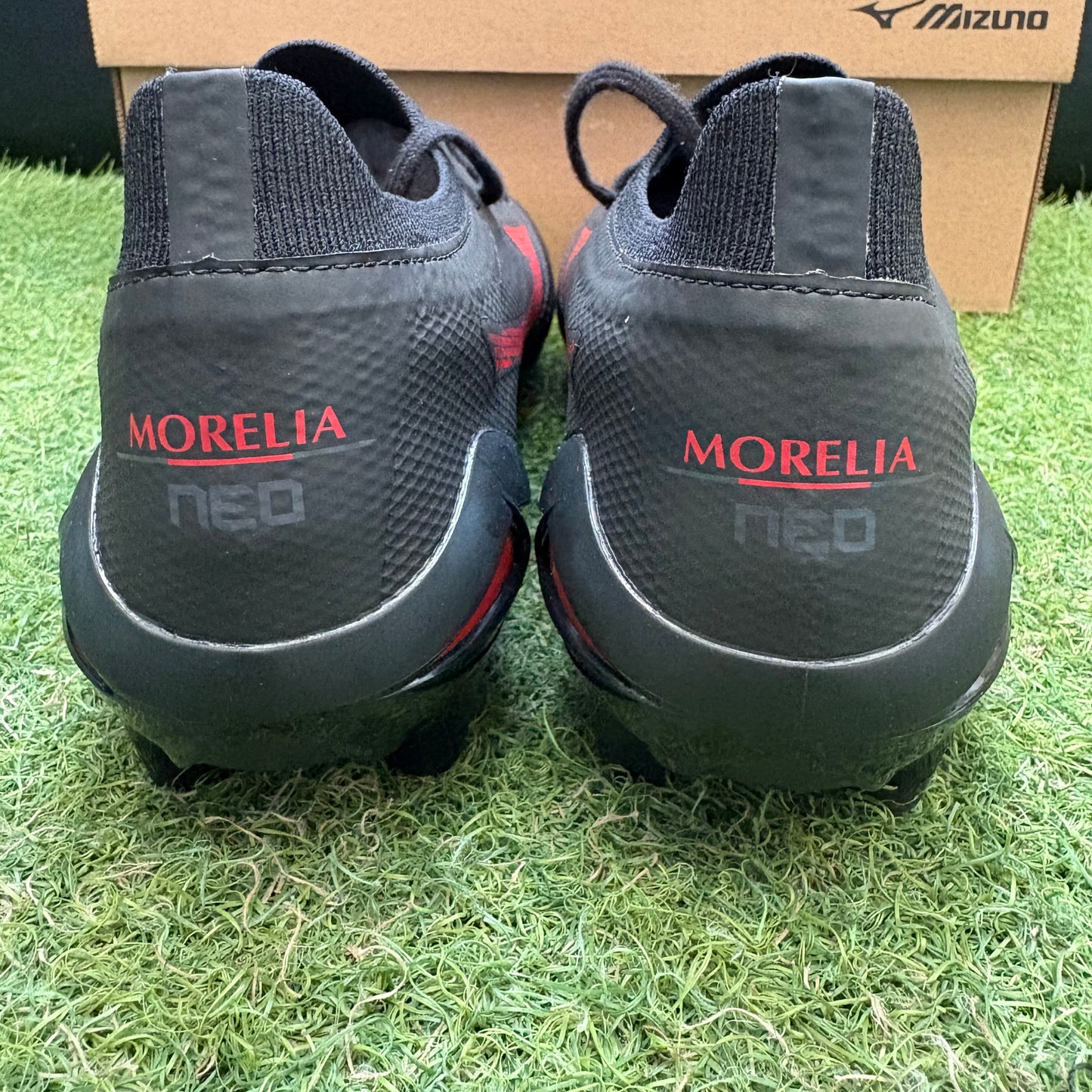 日本未発売 モレリアネオ4 β Elite P1GA254200 morelia neo 4