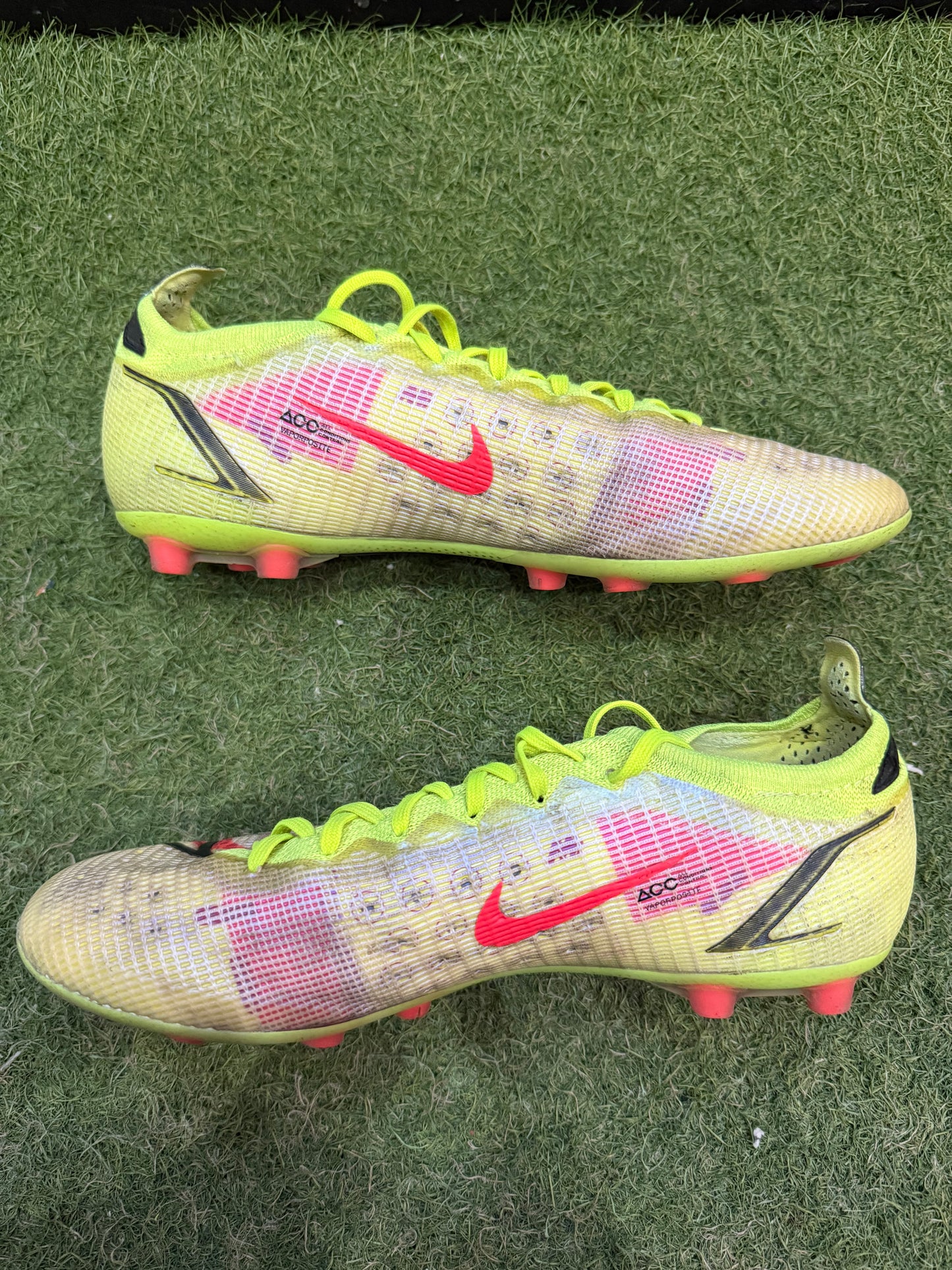 26.0 Used Goods中古スパイク Vapor 14 Elite HG