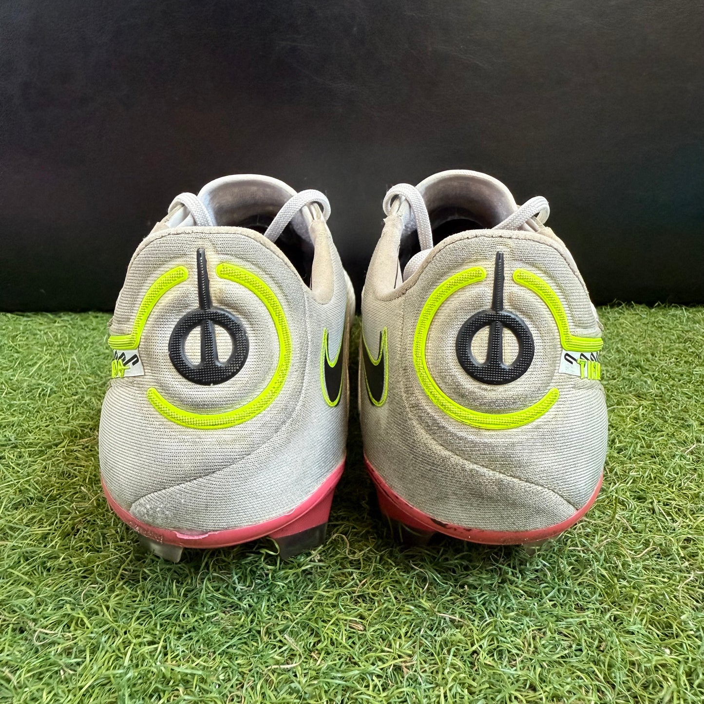 26.0 Used Goods中古スパイクTiempo Legend 9 FG ソール折れ