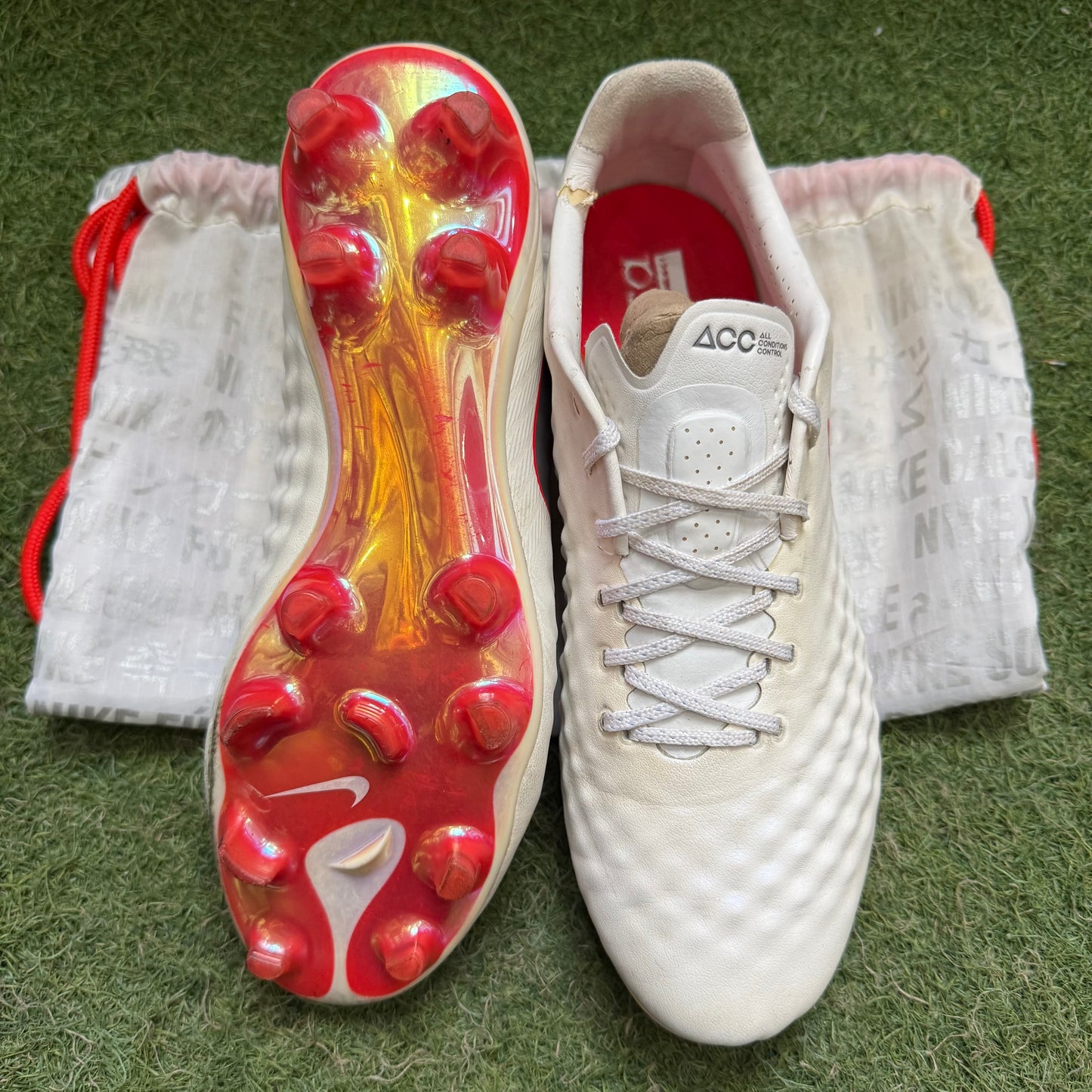 26.0 Used Goods中古スパイクMagista Opus 2 FG