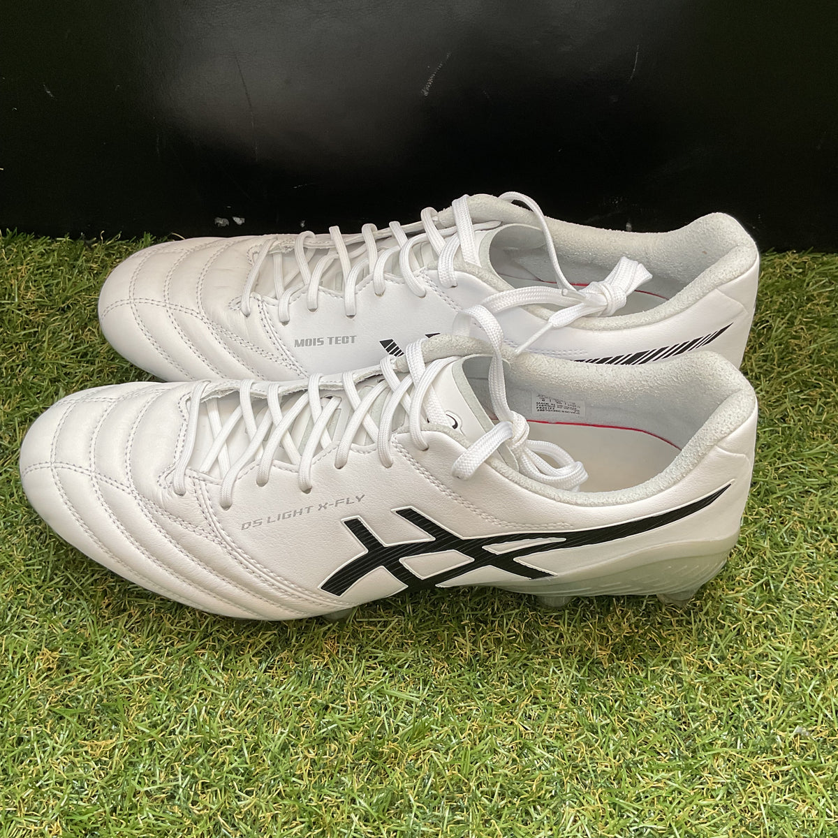 【箱無し】DS LIGHT X FLY 5 27.0 cm 1101A047