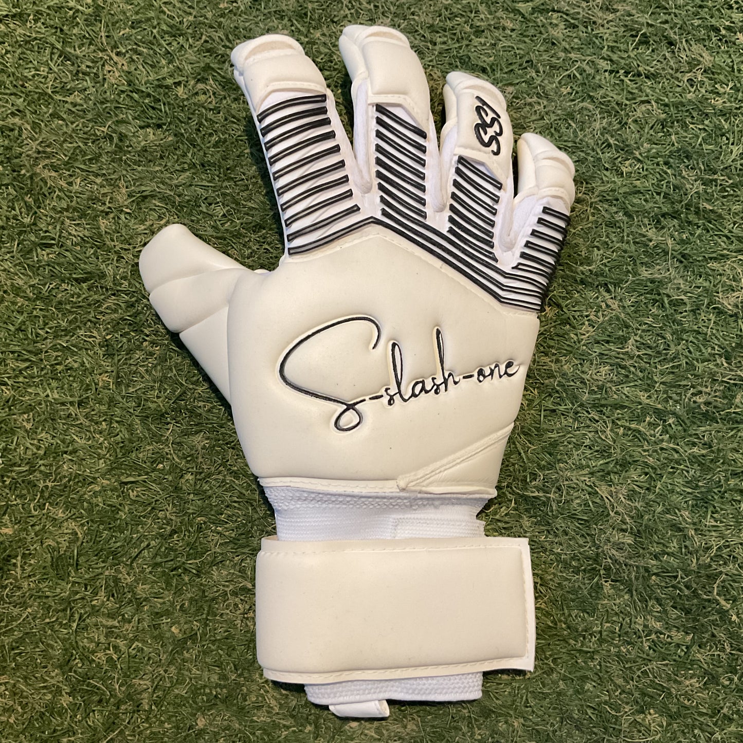 White×Black S/1 エススラッシュワン