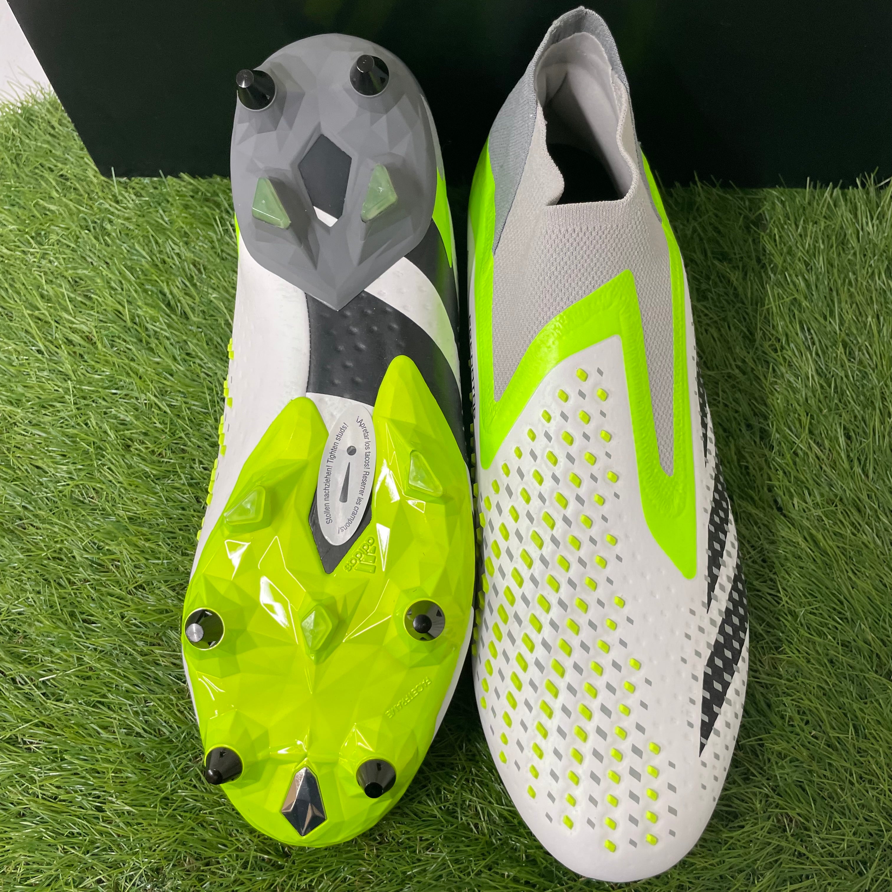 俺の足 BMZ国立競技場前スタジオ 日本未発売のサッカースパイク – 俺の