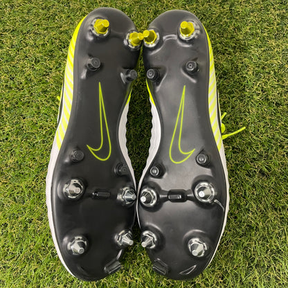 【箱無し】MAGISTA OPUS 2 SG-PRO ANTI CLOG 29.0 cm 889254 108