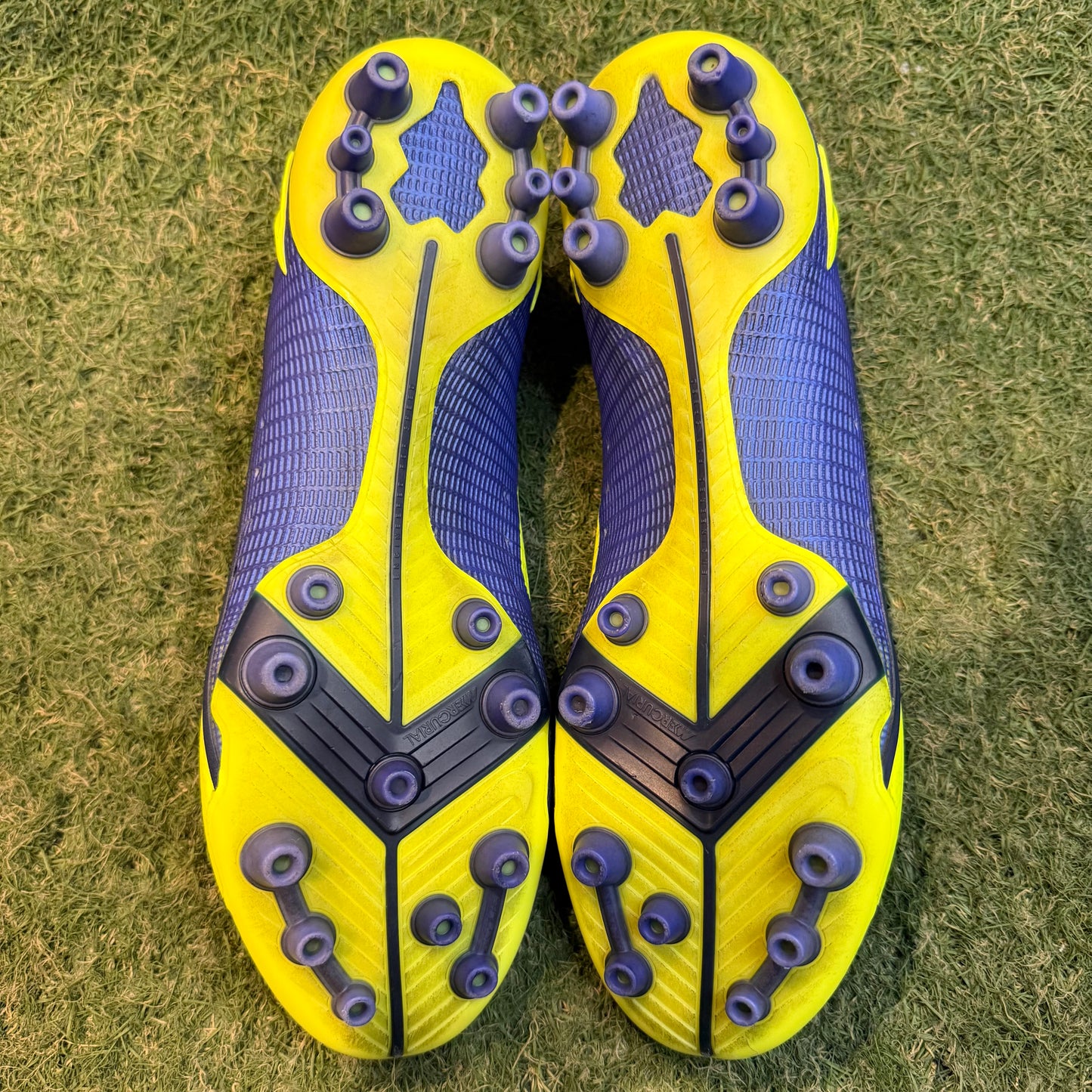 27.5 Used Goods中古スパイク Vapor 14 Elite AG-PRO