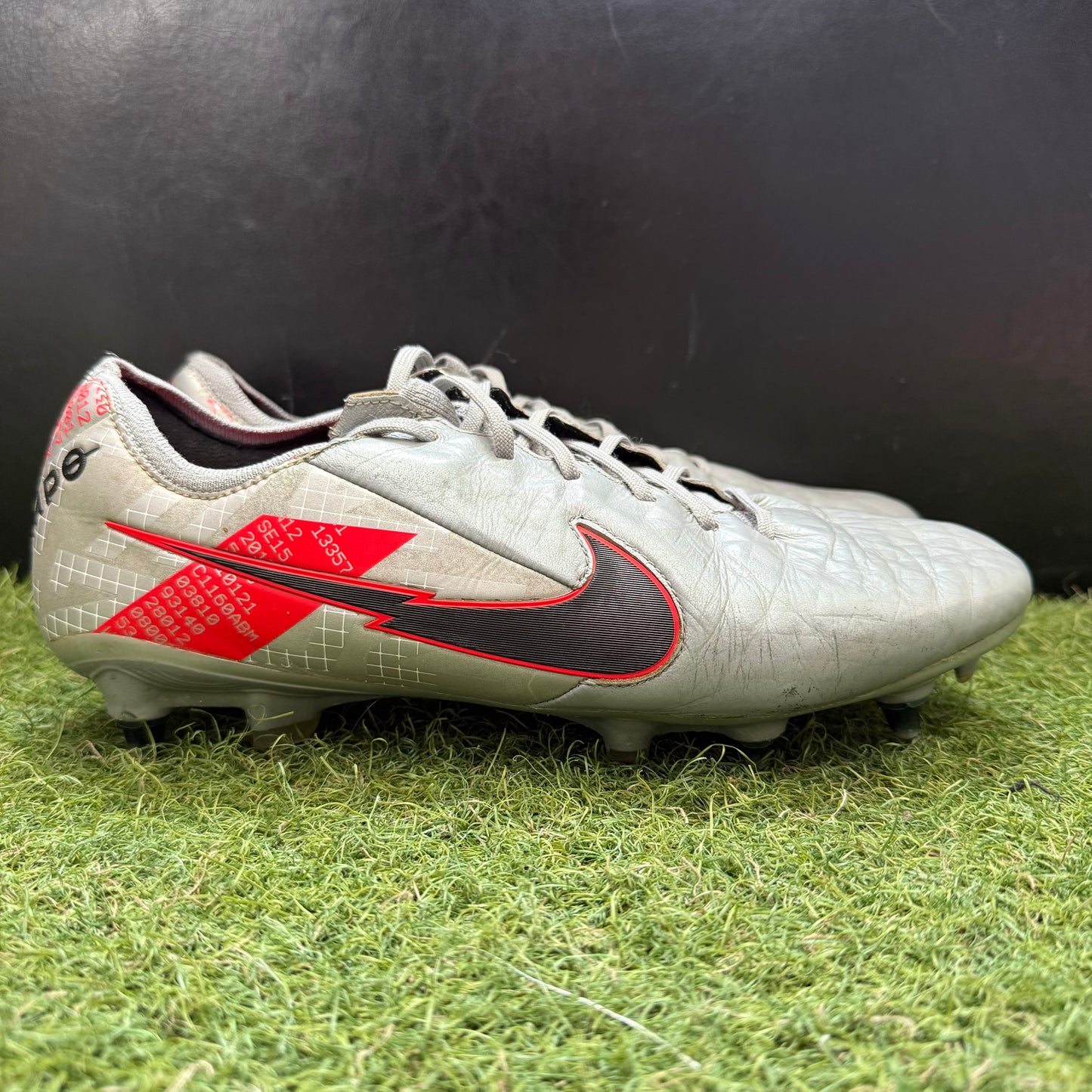 28.0 Used Goods中古スパイクTiempo Legend 8 Elite SGPRO