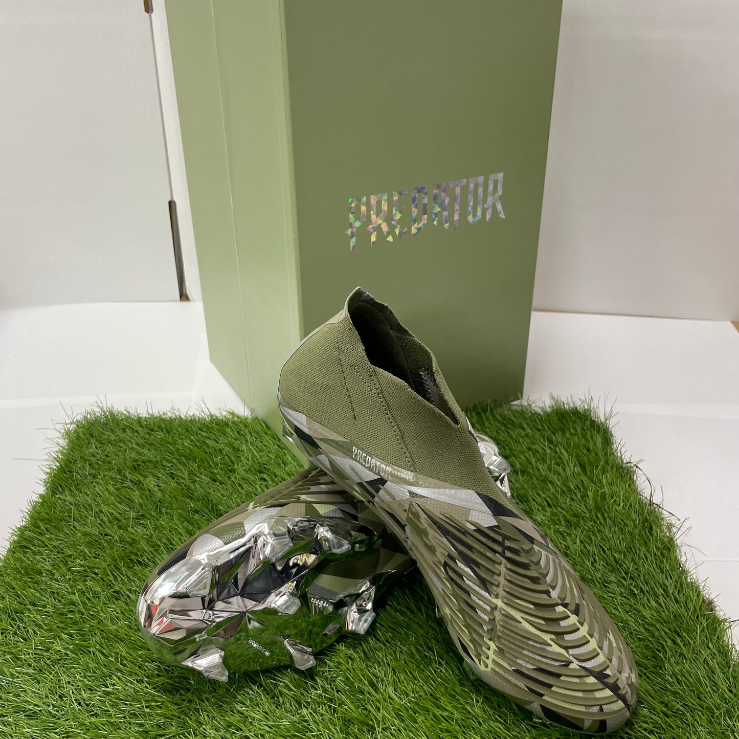 Predator Edge Crystal+ FG プレデター エッジ クリスタル＋ GX3913