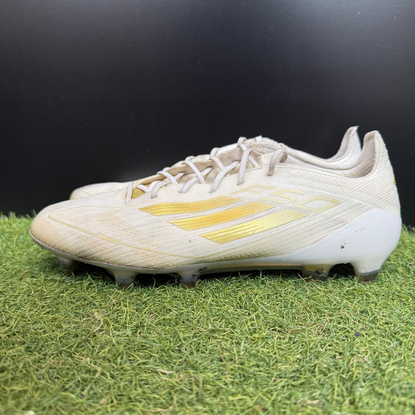 25.5 Used Goods中古スパイク F50 ELITE FG