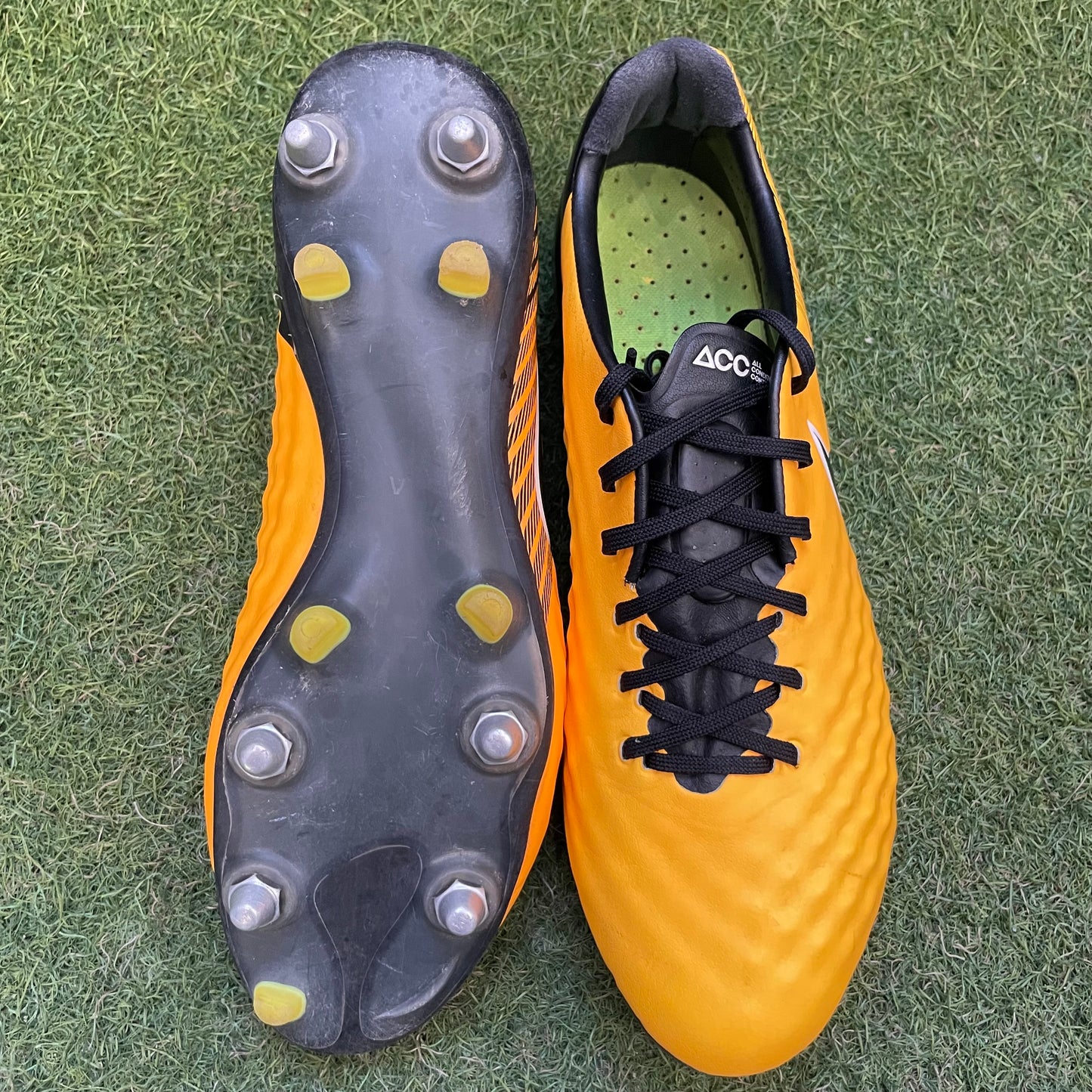 28.5 cm Used Goods 中古スパイク Magista Opus 2 SG ANTI CLOG