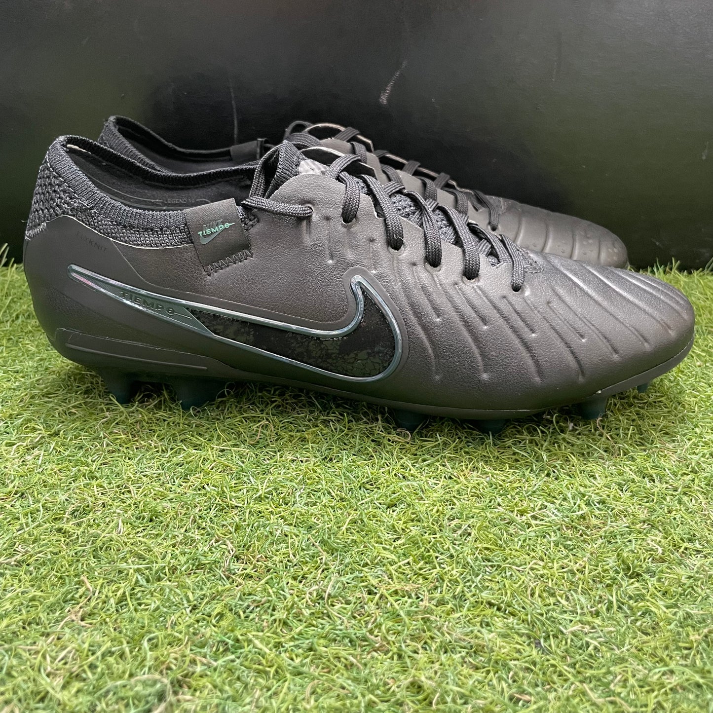 【箱無し】Tiempo Legend10 FG 25.5cm DV4328-002
