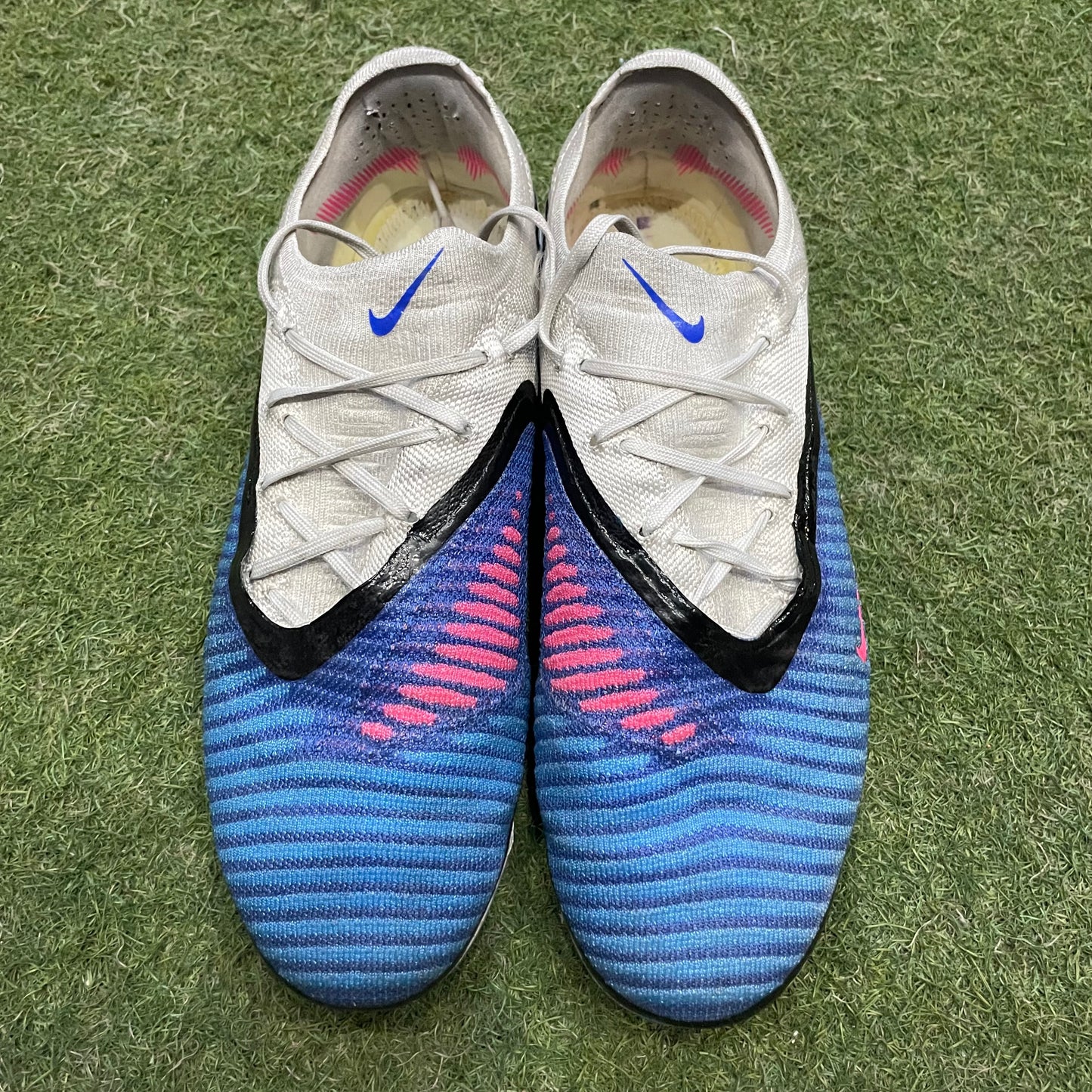 28.0 cm Used Goods中古スパイクPhantom 6 Low Elite AG
