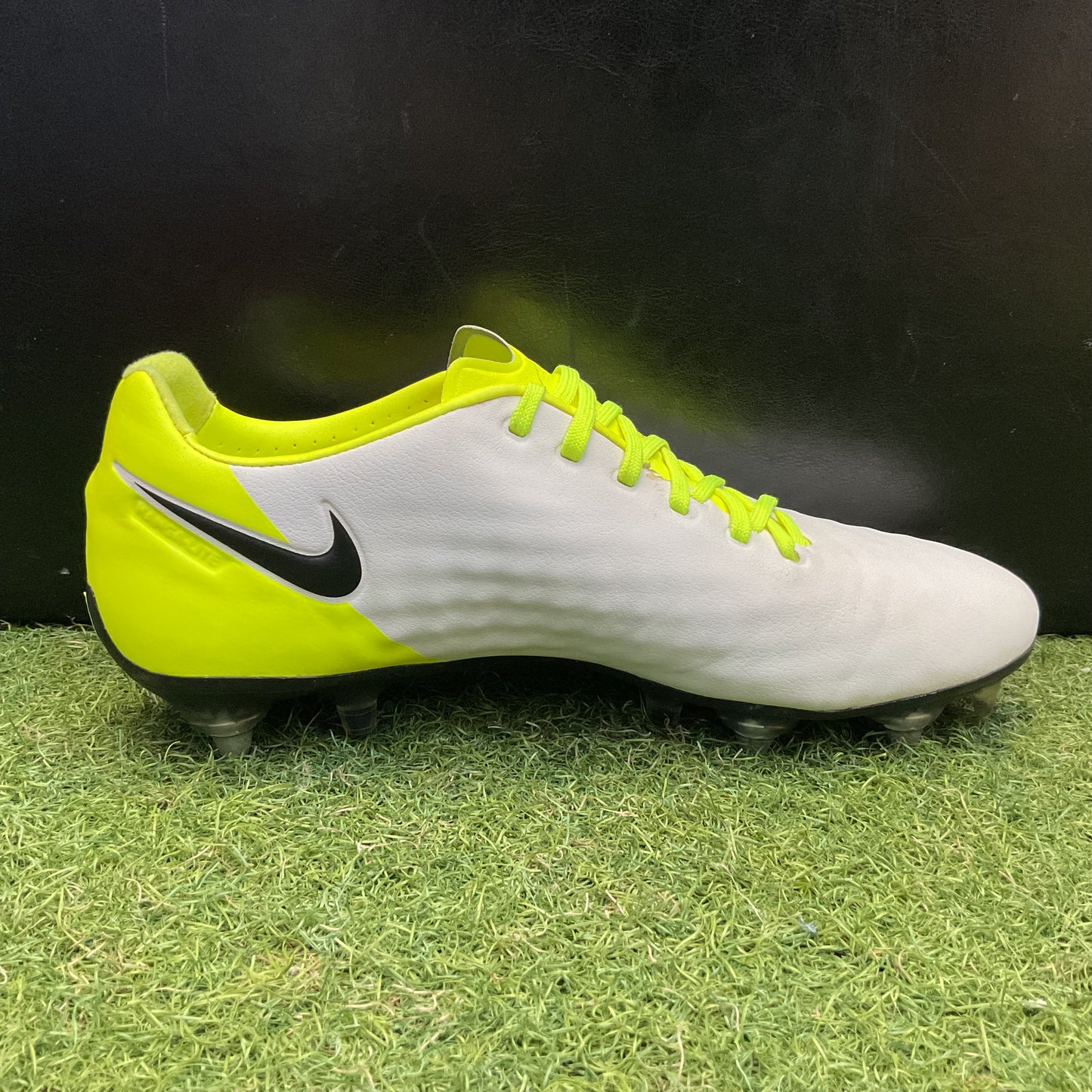 25.5 cm Used Goods 中古スパイク Magista Opus SG ANTI CLOG