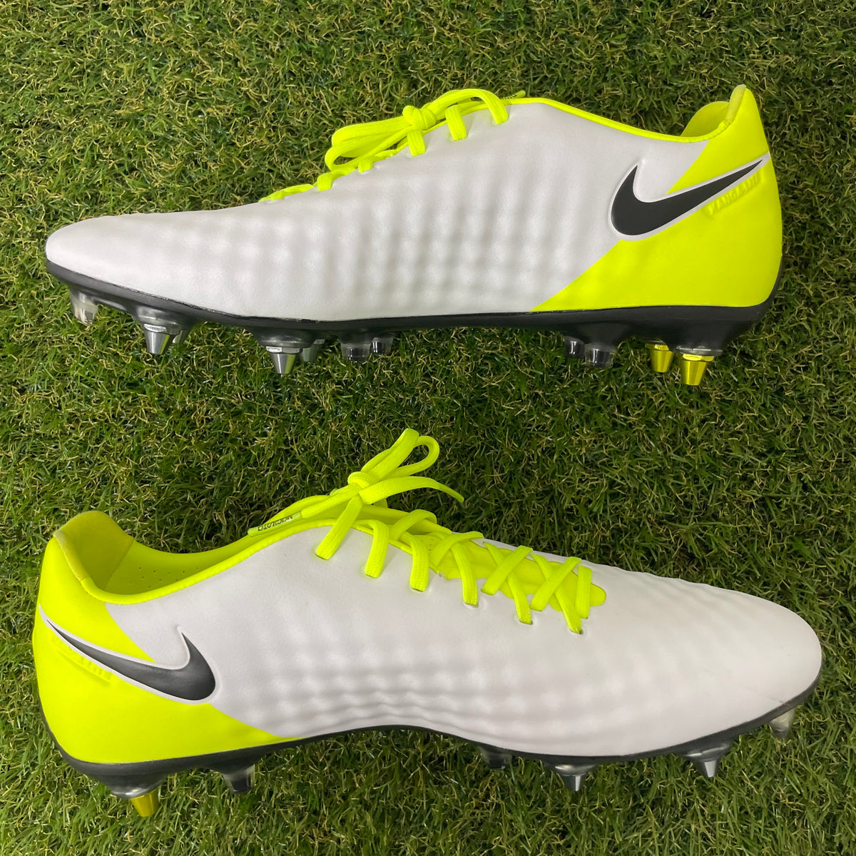 【箱無し】MAGISTA OPUS 2 SG-PRO ANTI CLOG 29.0 cm 889254 108