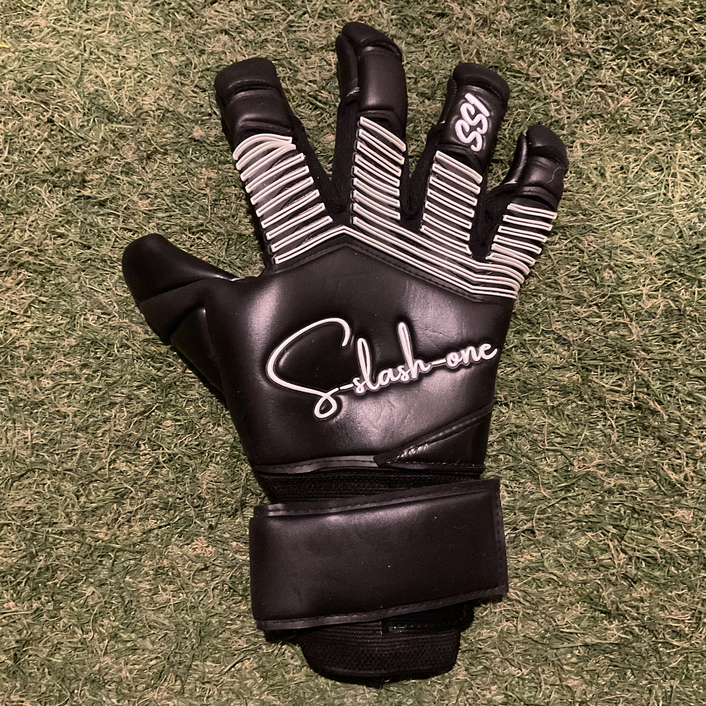 Black×White S/1 エススラッシュワン