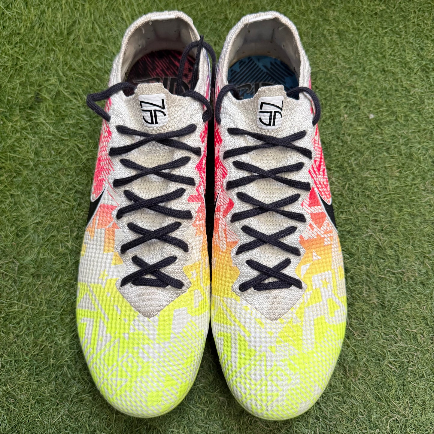 27.0 Used Goods中古スパイク Vapor 13 Elite AGPRO