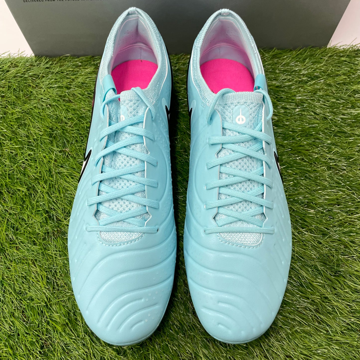 ティエンポレジェンド10 ELITE AG PRO IB9520 401