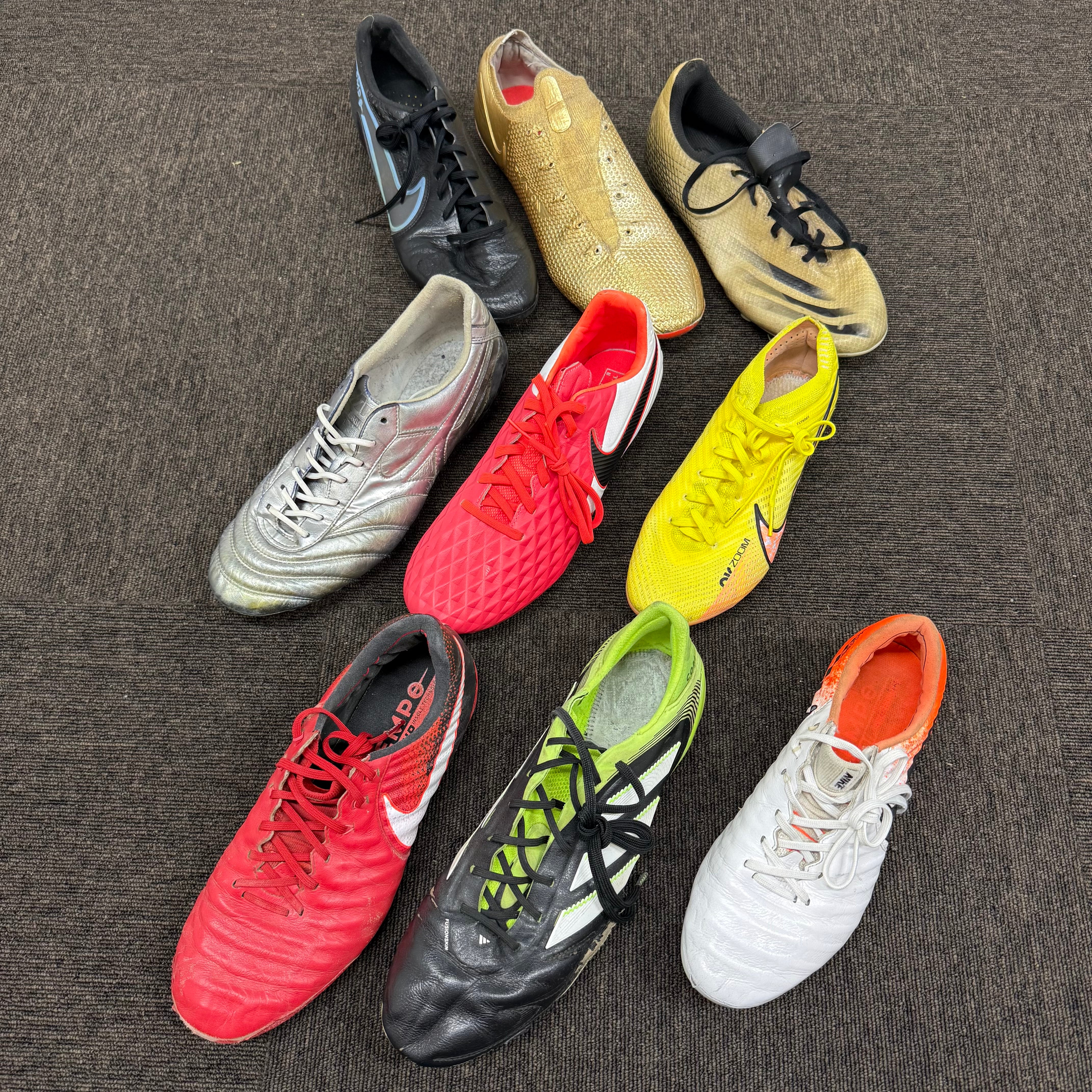 俺の足 BMZ国立競技場前スタジオ 日本未発売のサッカースパイク – 俺の
