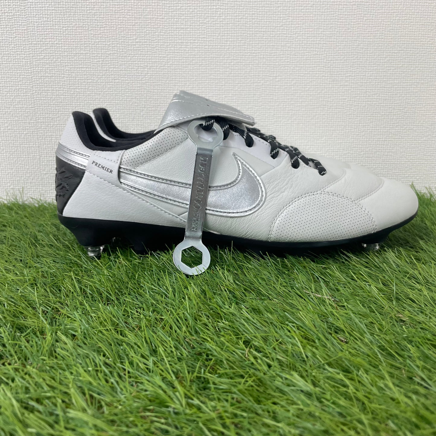 【箱無し】Nike The Premier III SG Pro Anti Clog 26.0cm AT5890-006