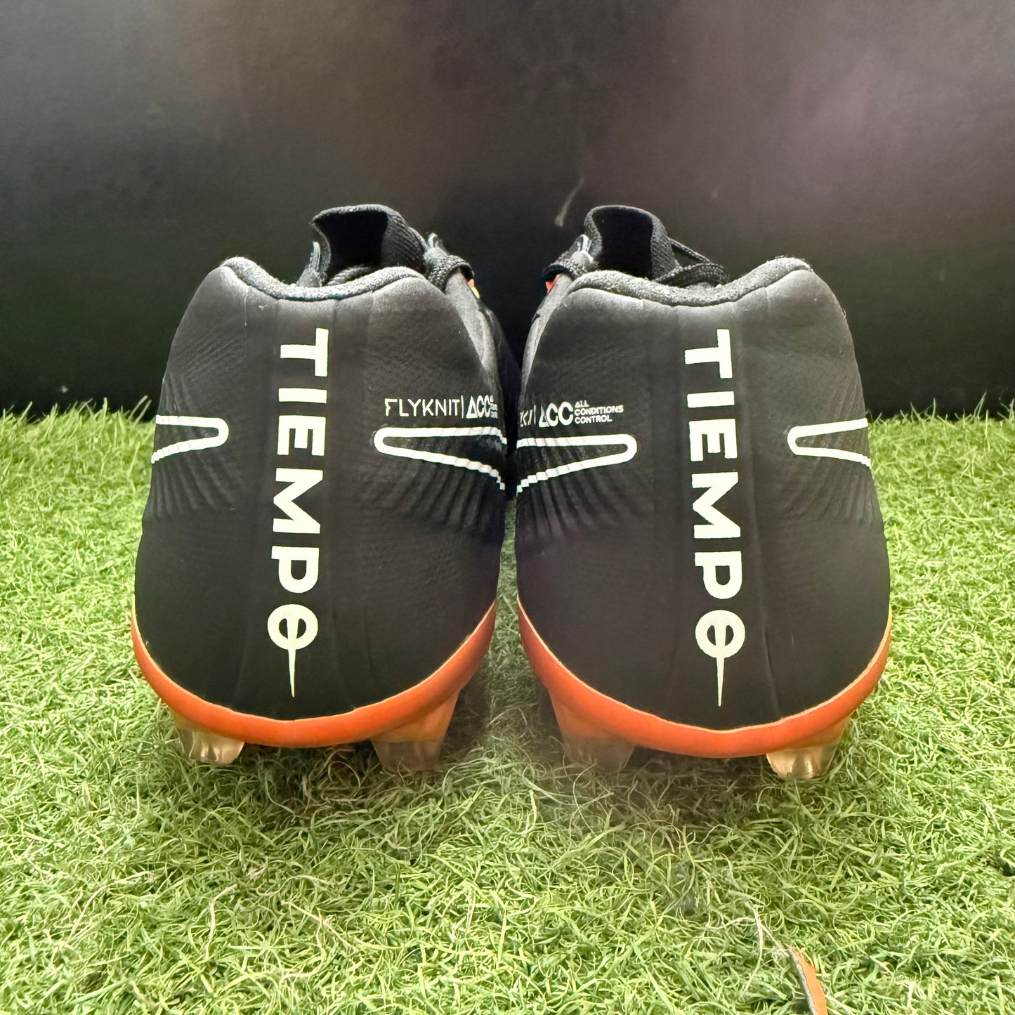 【箱無し】Tiempo Legend 7 FG 31.0cm AH7238 081