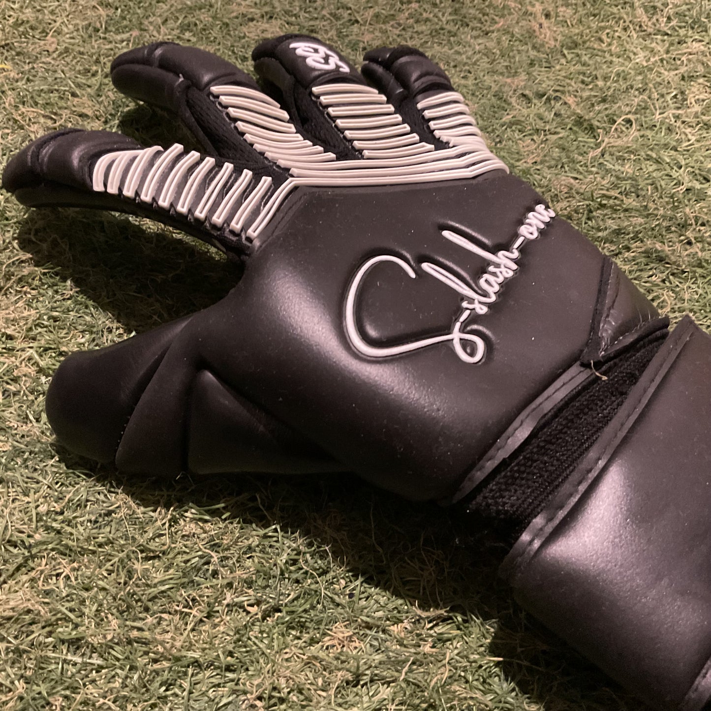 Black×White S/1 エススラッシュワン