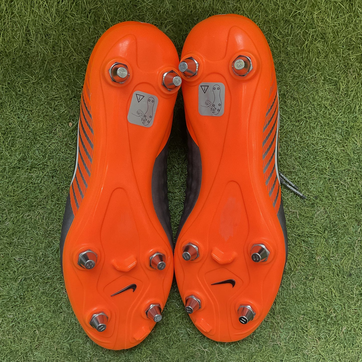 【箱無し】Magista Opus SG 26.0cm AH7404 081