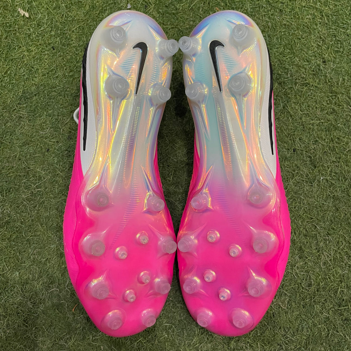 26.0 cm Used Goods中古スパイクPhantom 6 Low Elite AG-PRO